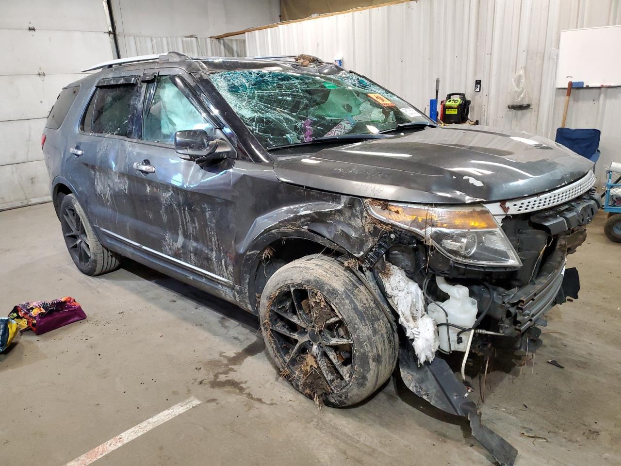 2015 FORD EXPLORER X — VIN 1FM5K8D85FGC00916 — photo 4