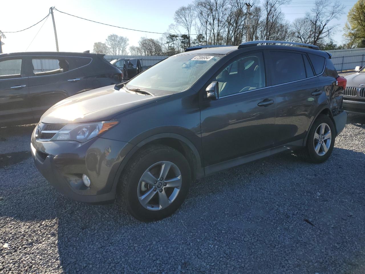 2015 TOYOTA RAV4 XLE — VIN 2T3WFREVXFW187401 — photo 1 of 12