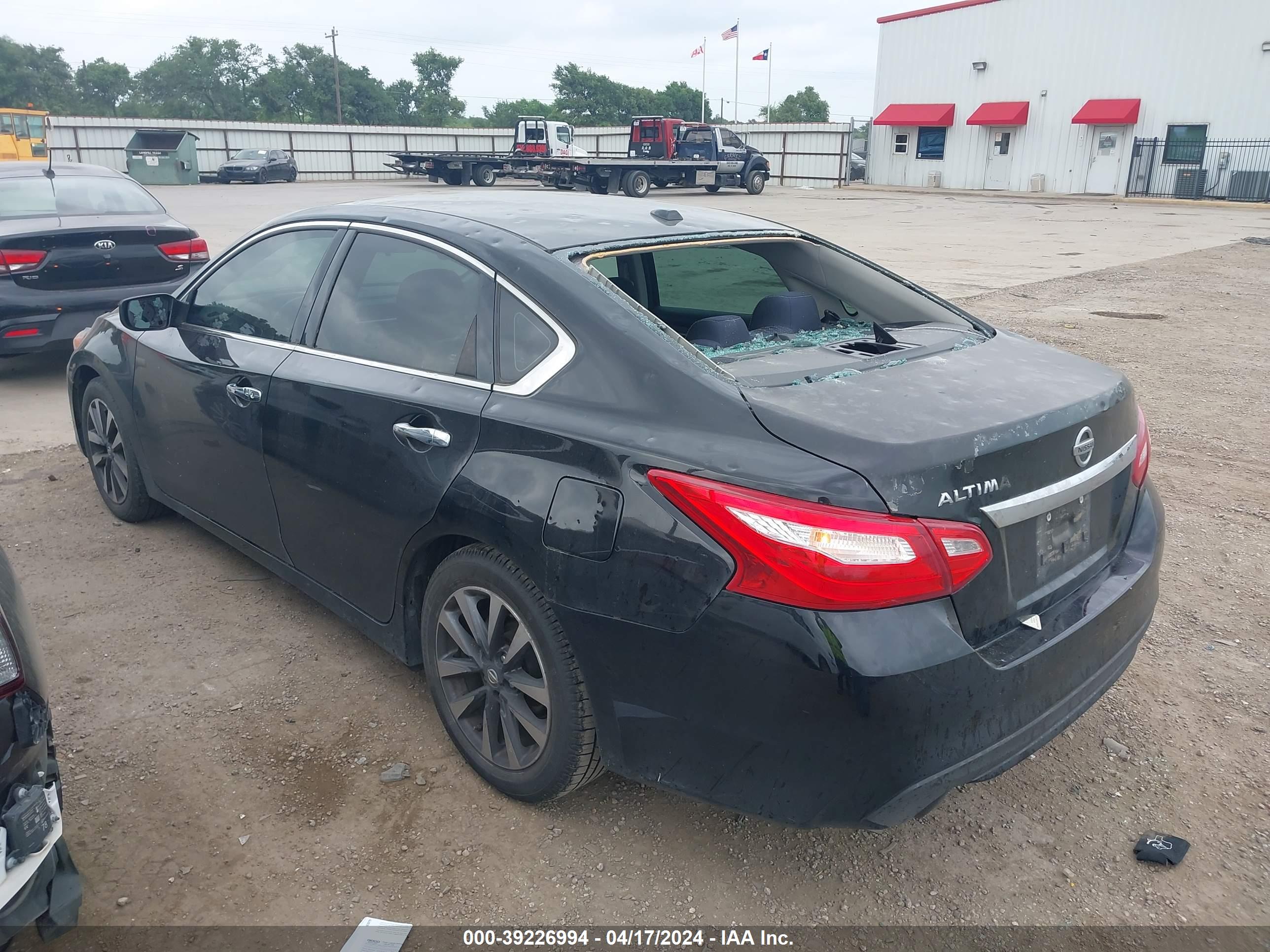 2017 NISSAN ALTIMA — VIN 1N4AL3AP7HC121004 — photo 3