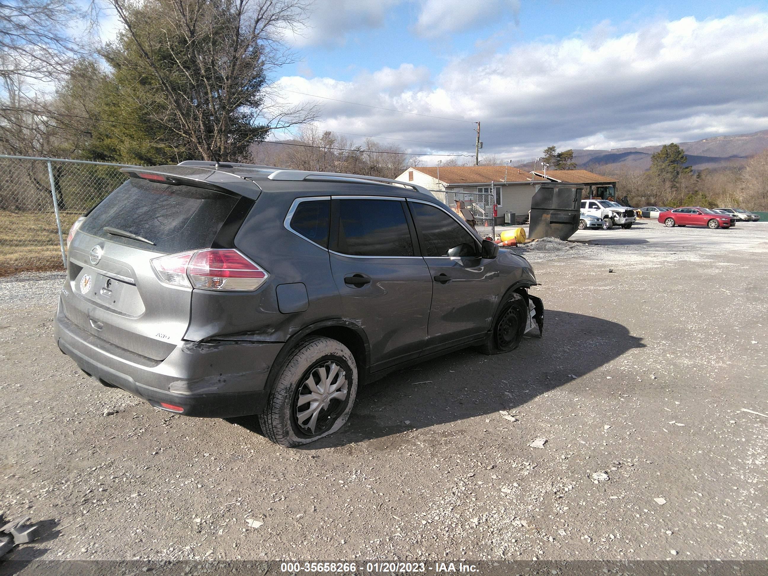 2016 NISSAN ROGUE — VIN 5N1AT2MV8GC813832 — photo 4