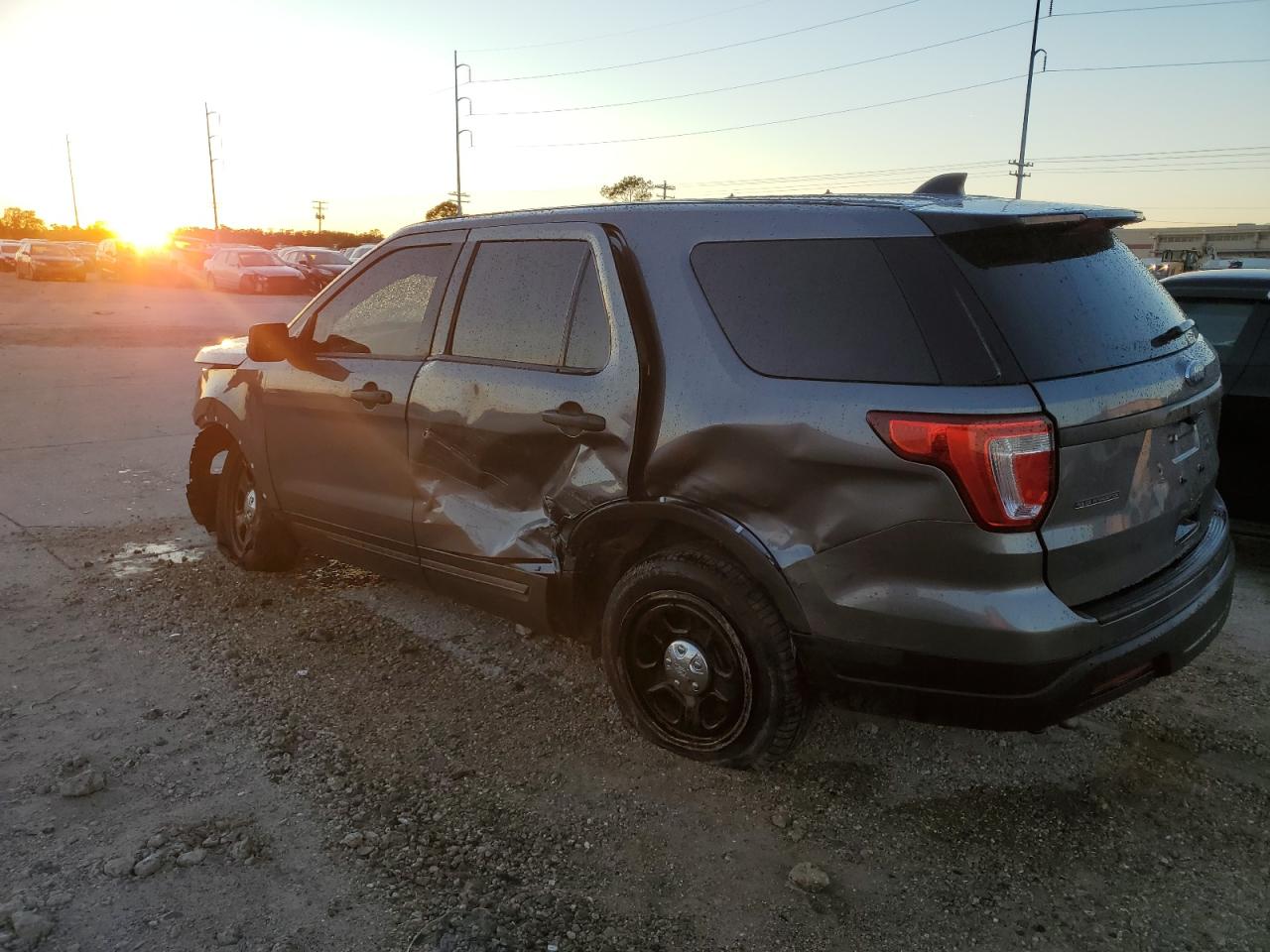 2018 FORD EXPLORER P — VIN 1FM5K8AR0JGC95357 — photo 2