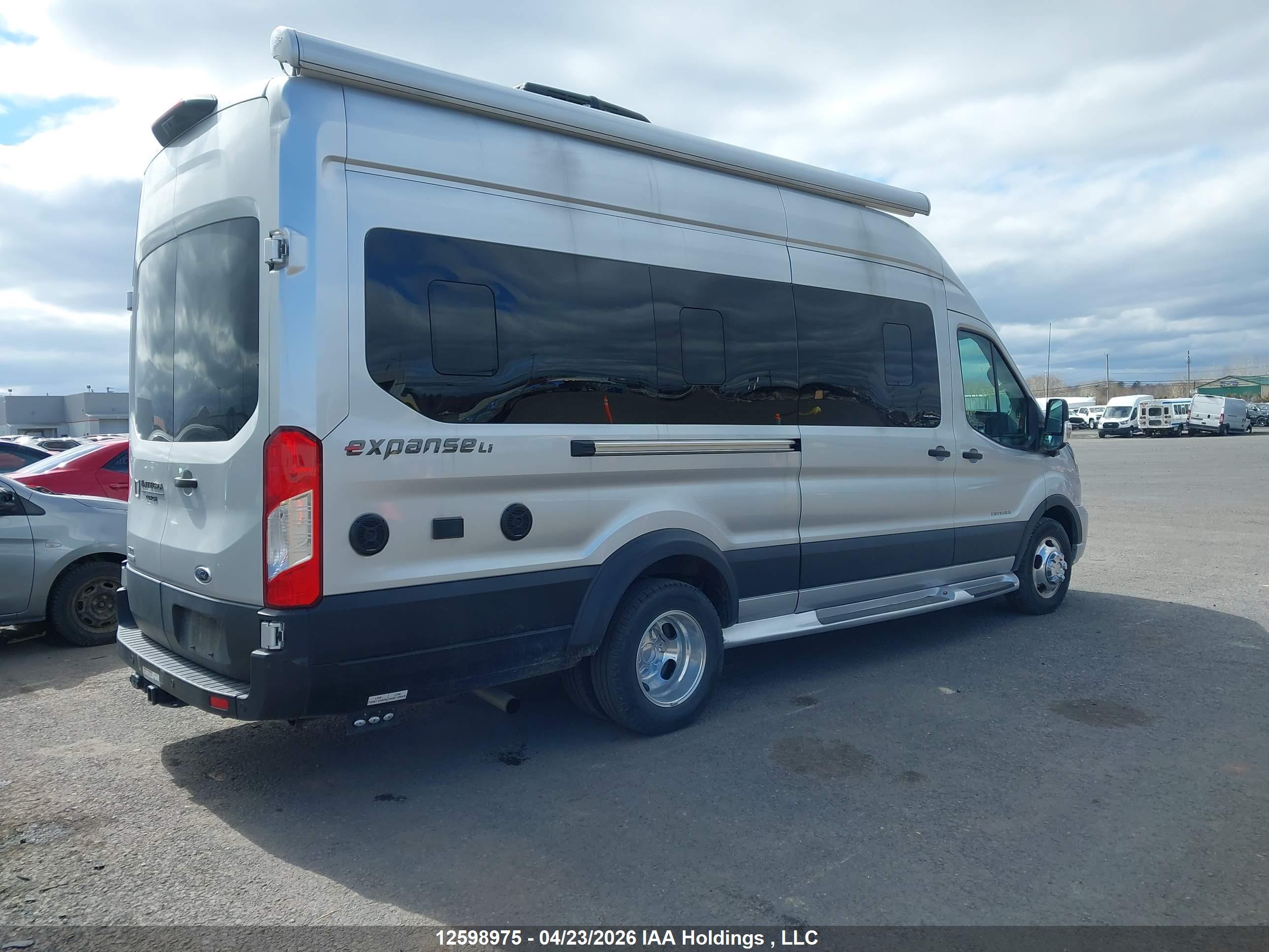 2023 FORD Transit — VIN 1FDRU8UG6PKA34309 — photo 4