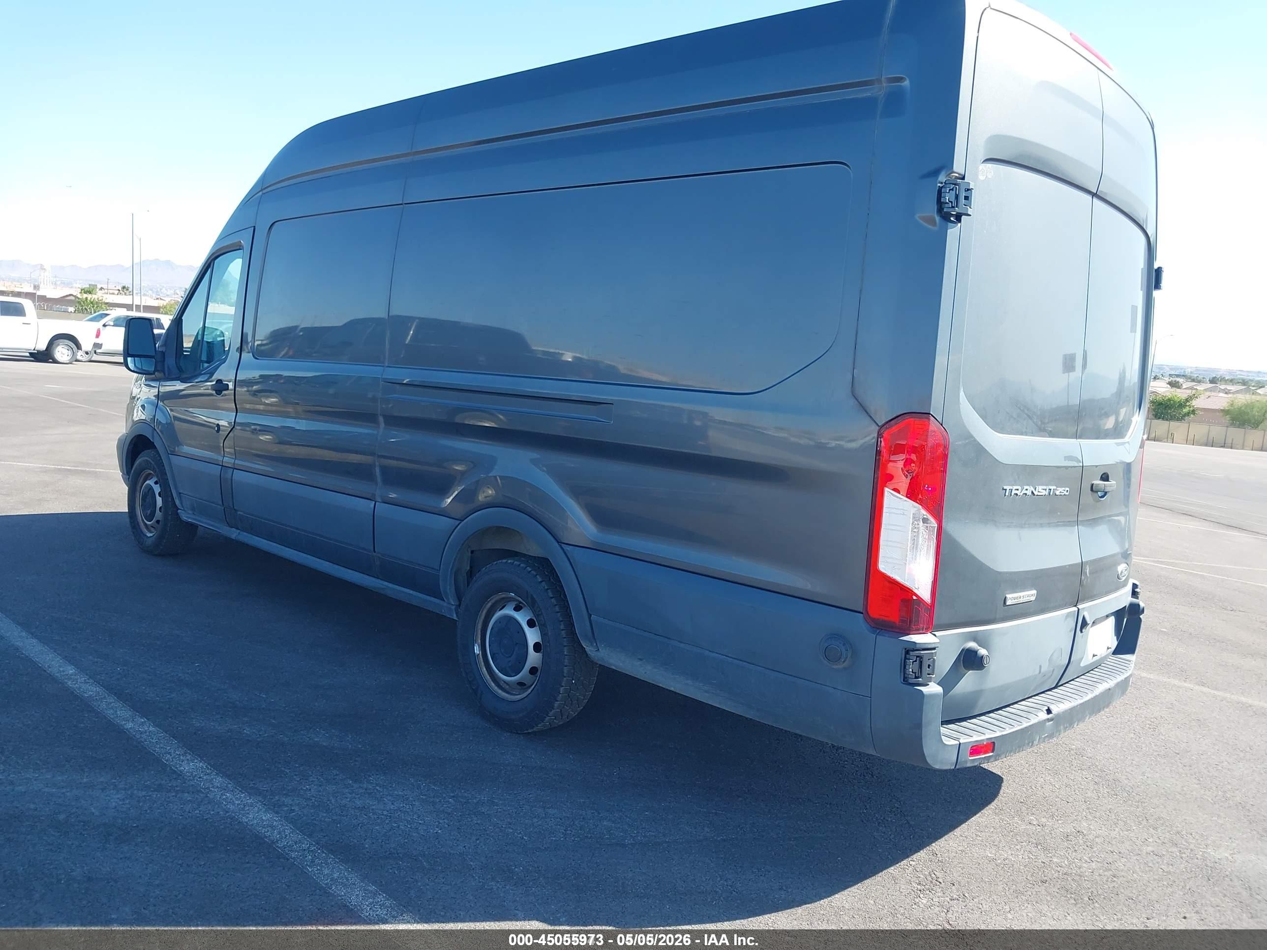 2016 FORD Transit — VIN 1FTYR3XV3GKB49027 — photo 3