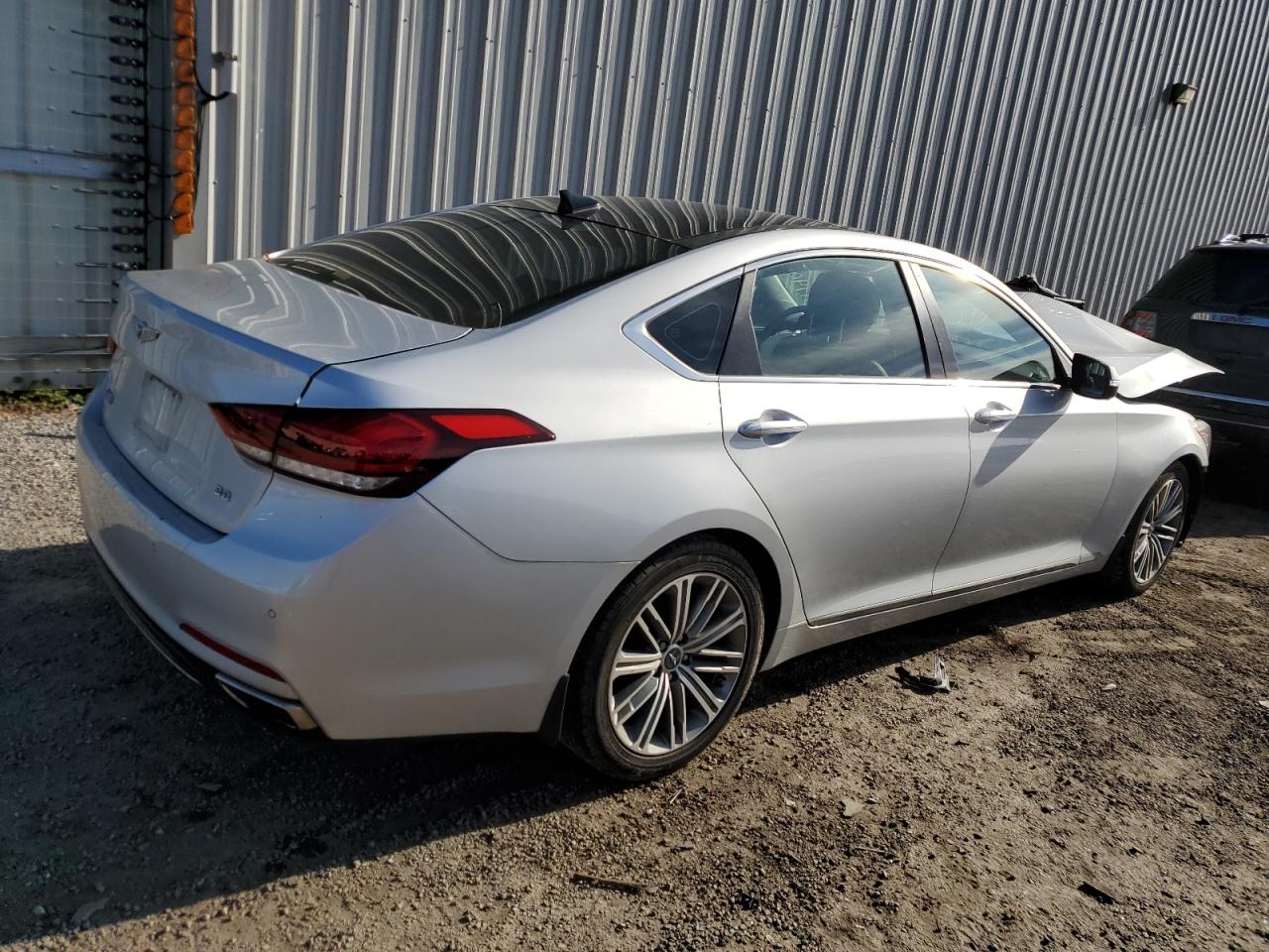 2018 GENESIS G80 BASE — VIN KMHGN4JEXJU280629 — photo 3