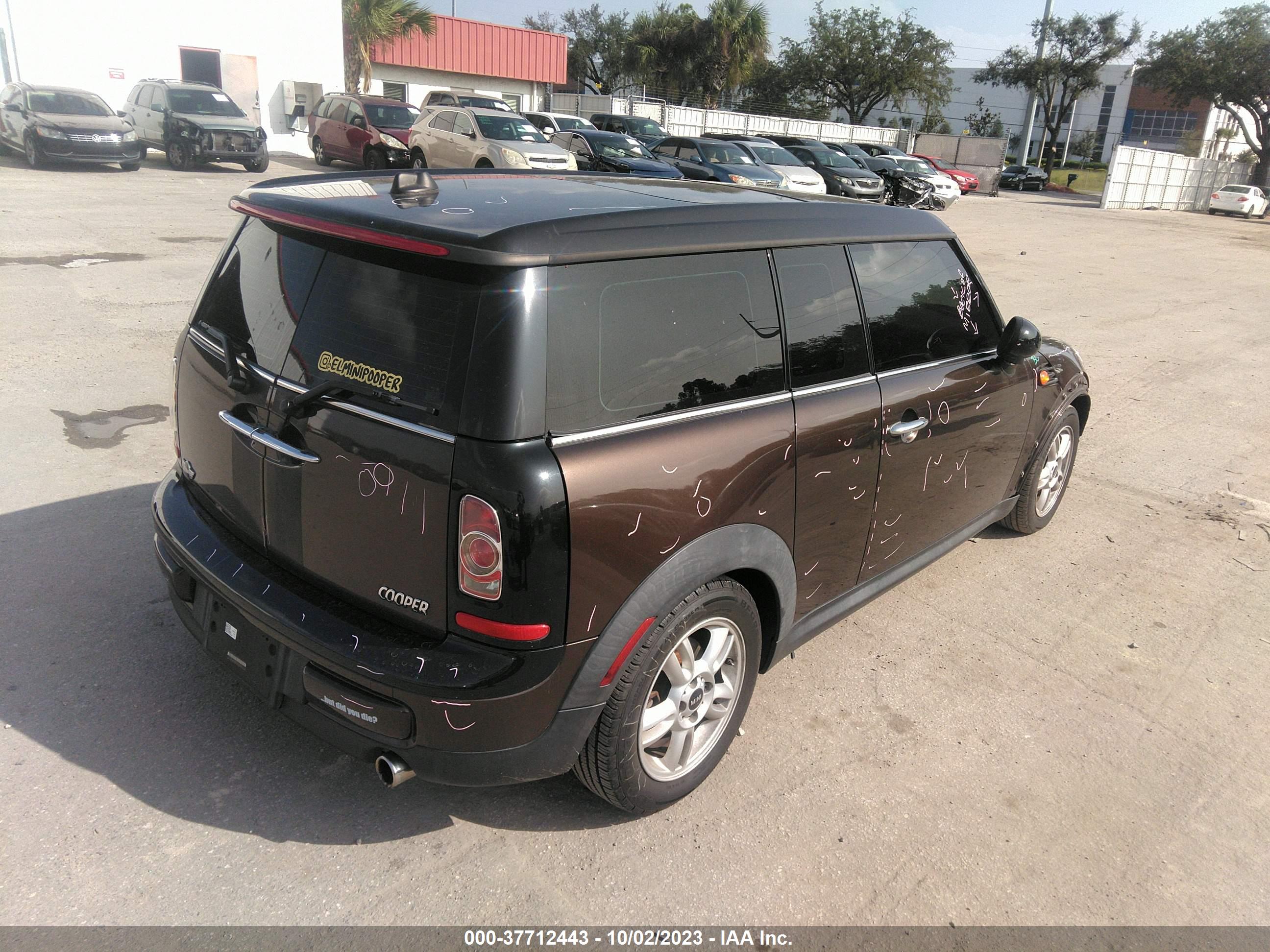 2012 MINI COOPER CLUBMAN — VIN WMWZF3C53CT267969 — photo 4