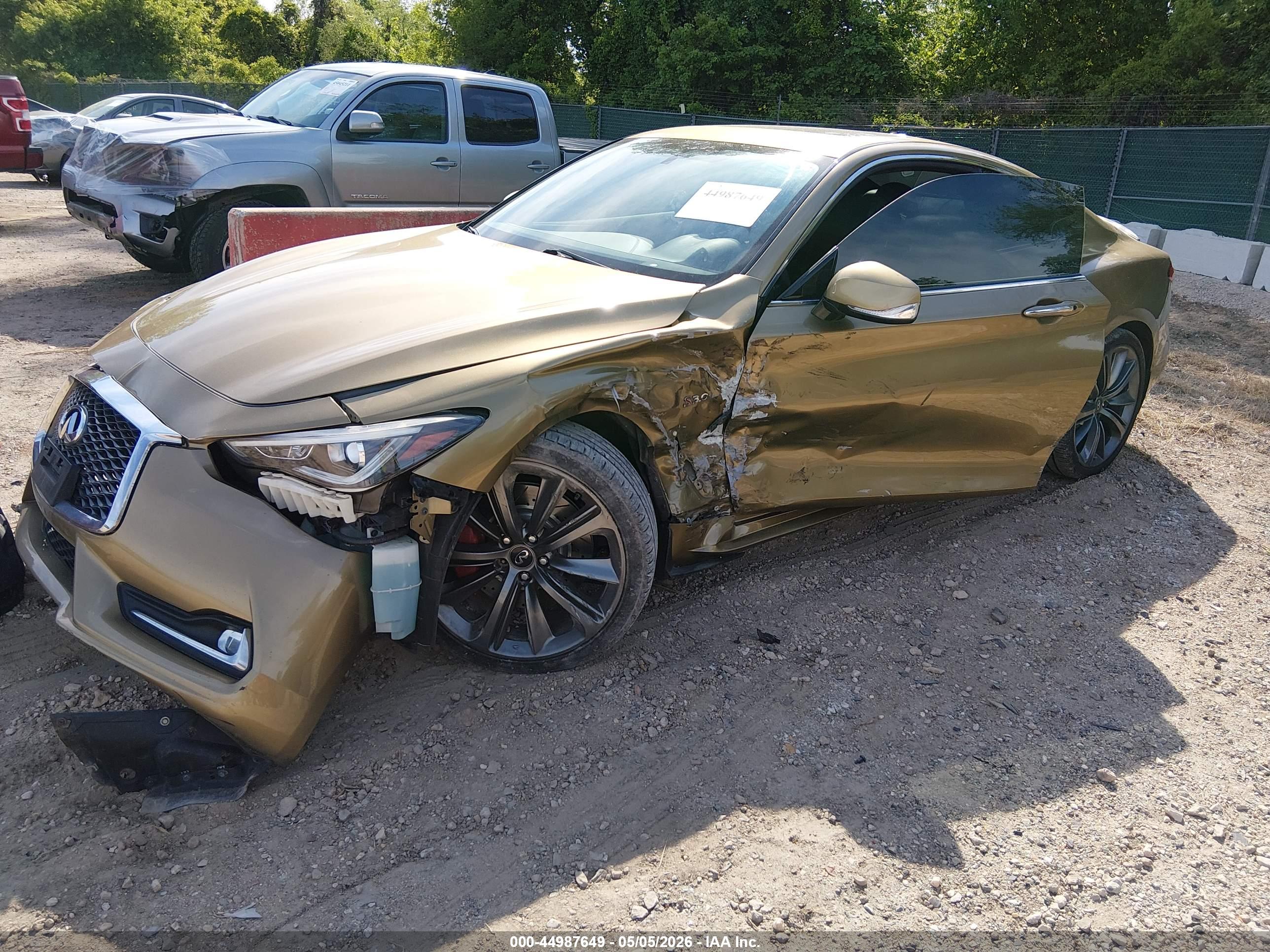 2018 INFINITI Q60 — VIN JN1FV7EL7JM630909 — photo 2