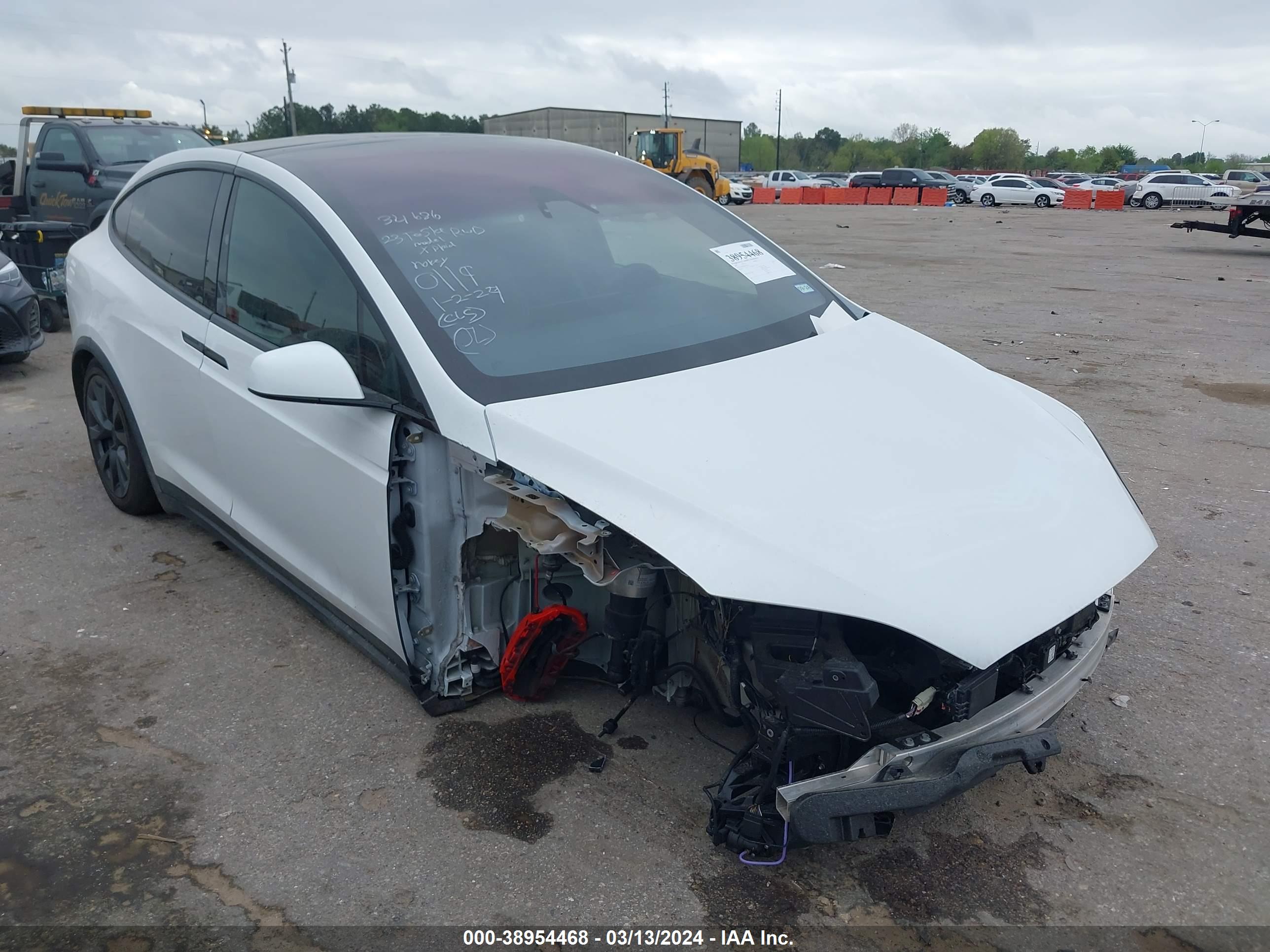 2023 TESLA MODEL X — VIN 7SAXCBE66PF410119 — photo 1 of 18
