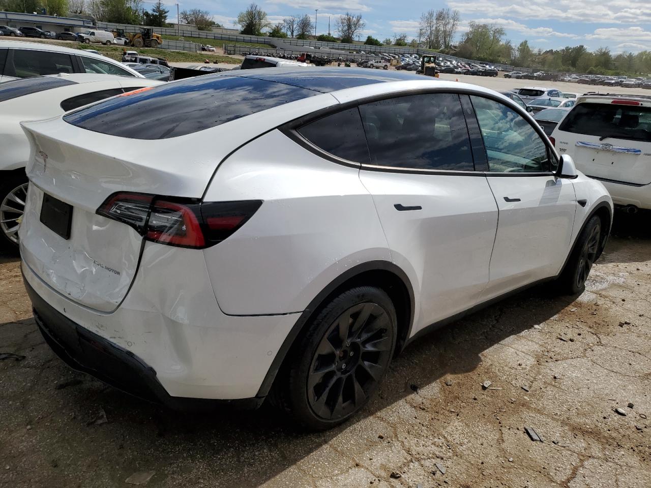 2021 TESLA MODEL Y — VIN 5YJYGDEE2MF060606 — photo 3