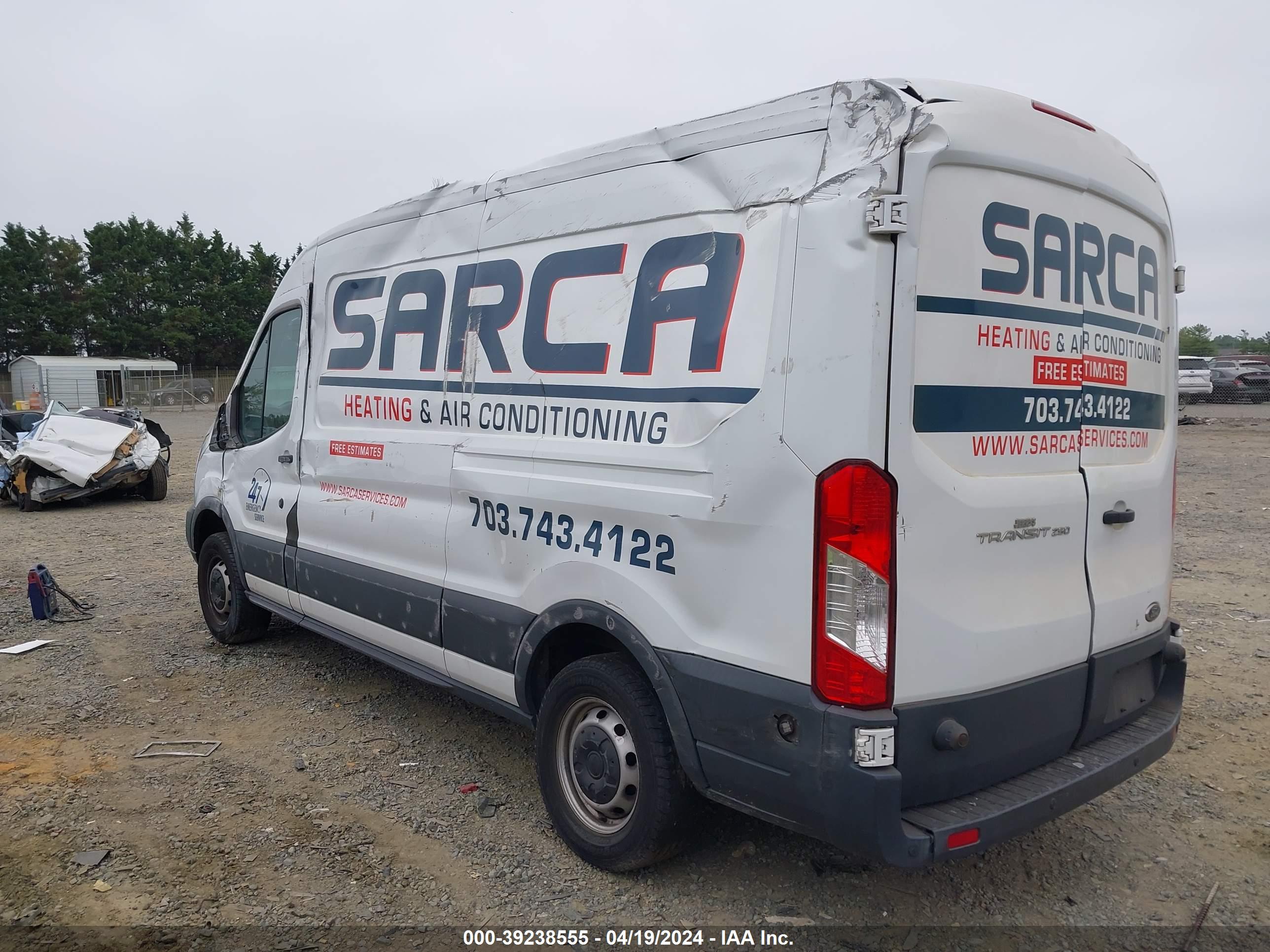2015 FORD TRANSIT-250 — VIN 1FTNR2CMXFKB04241 — photo 3