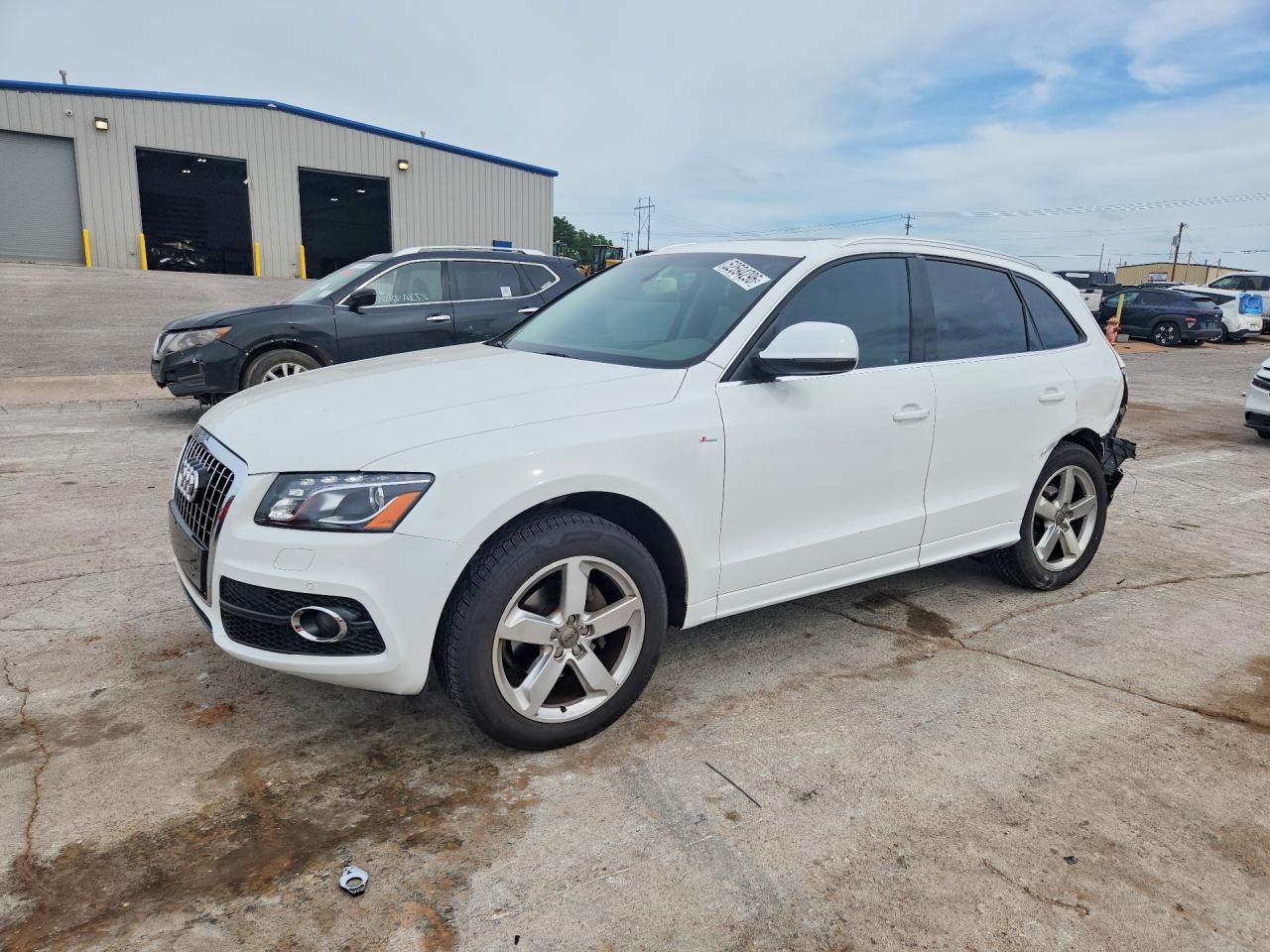 2011 AUDI Q5 — VIN WA1DKAFP2BA009277 — photo 1 of 14