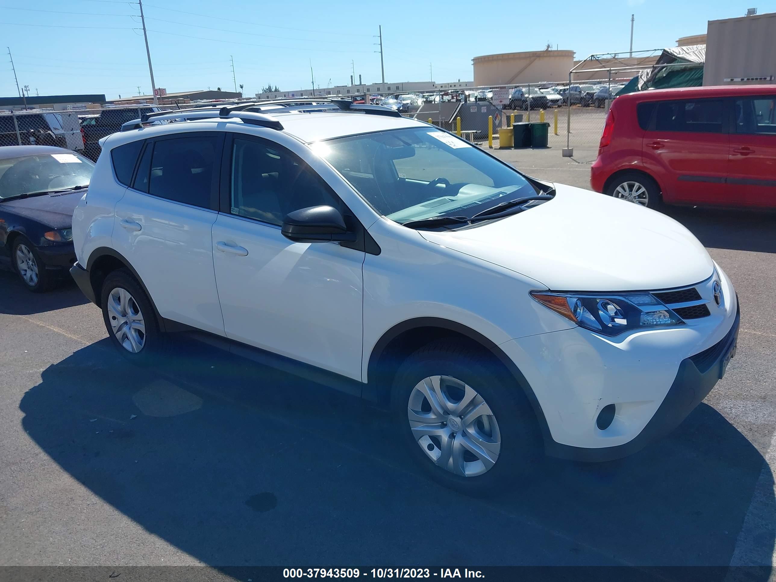 2014 TOYOTA RAV4 — VIN JTMBFREV1EJ009405 — photo 1 of 16