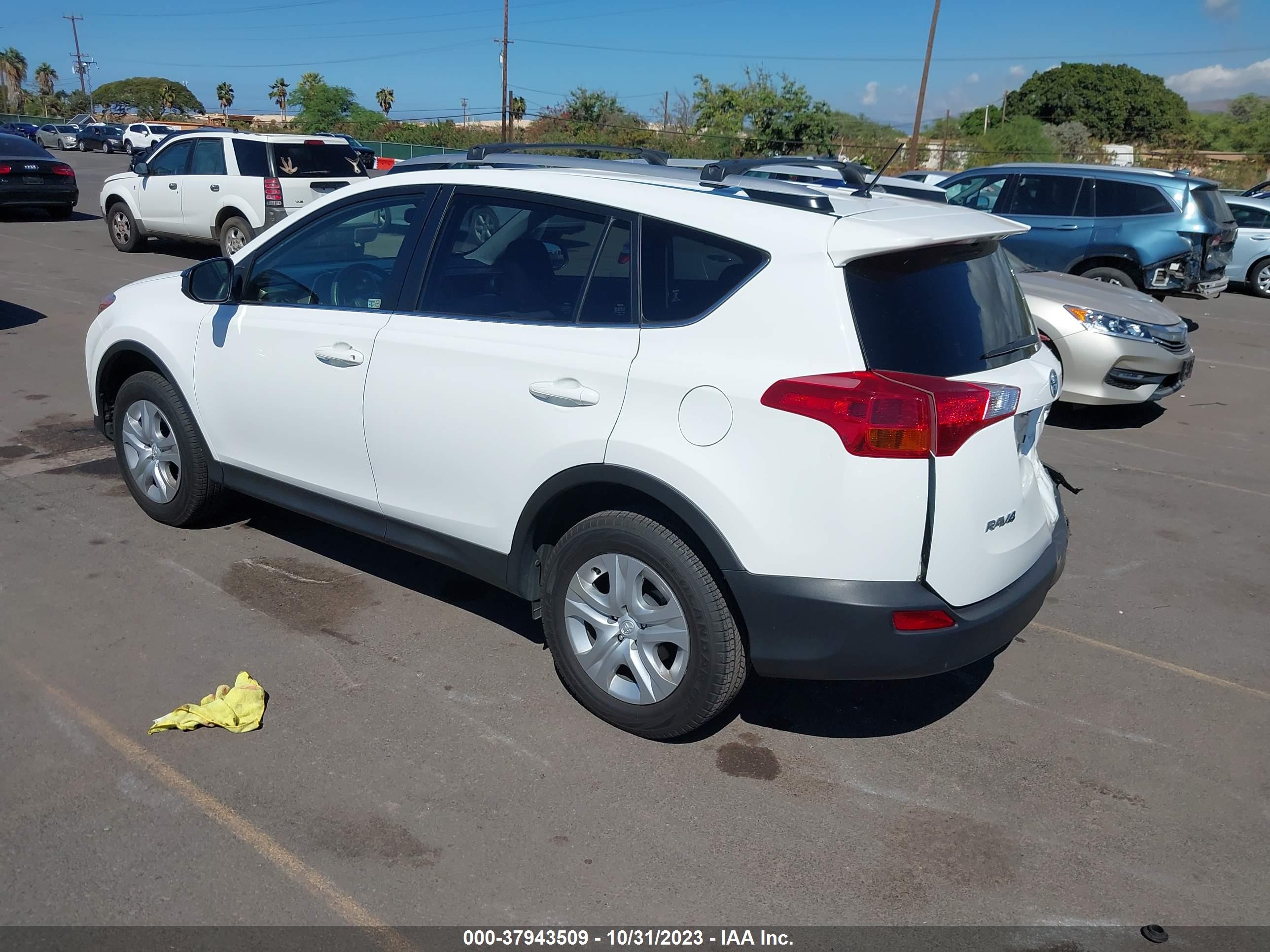 2014 TOYOTA RAV4 — VIN JTMBFREV1EJ009405 — photo 3