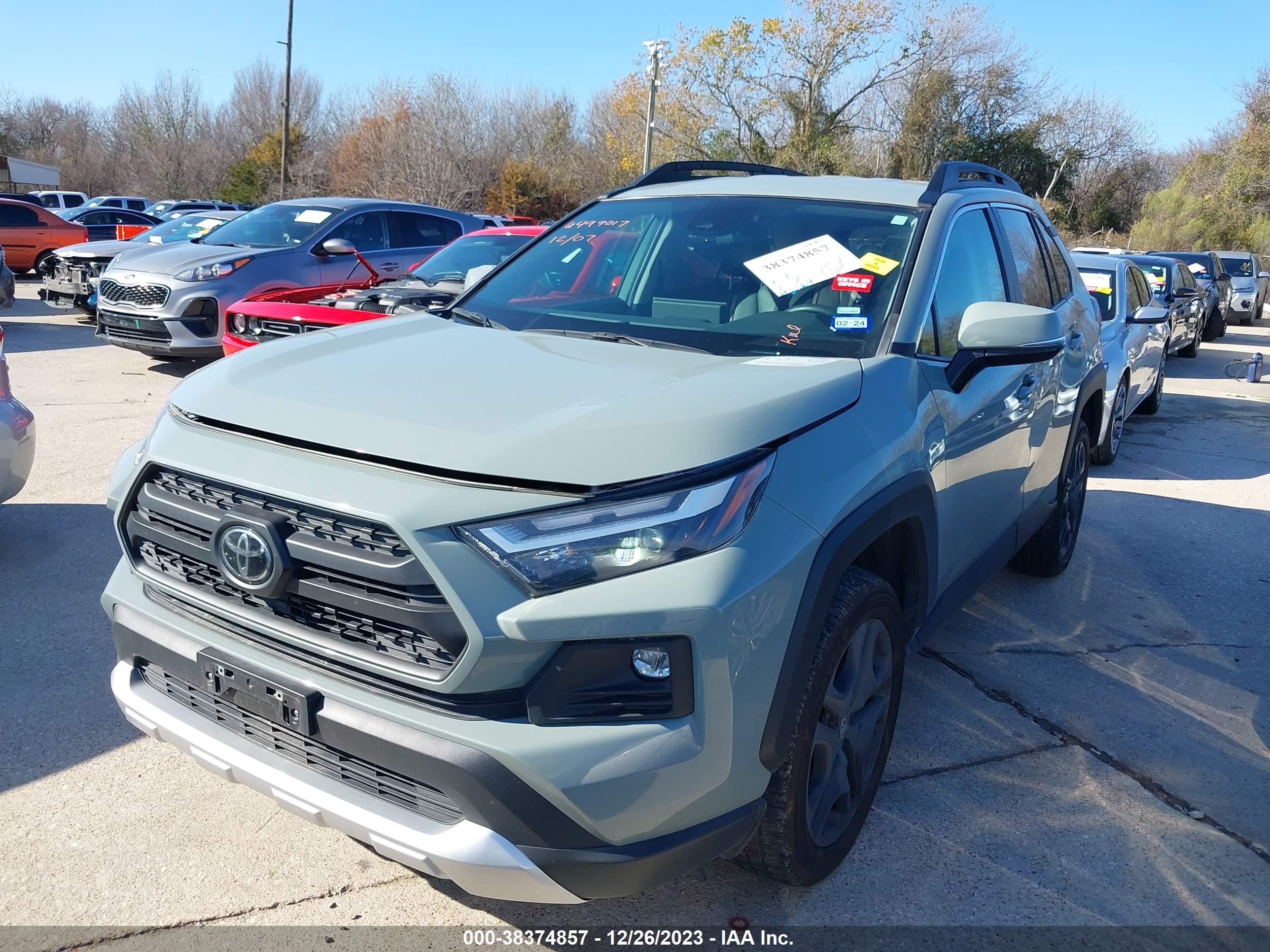 2022 TOYOTA RAV4 — VIN 2T3J1RFV3NW255317 — photo 2