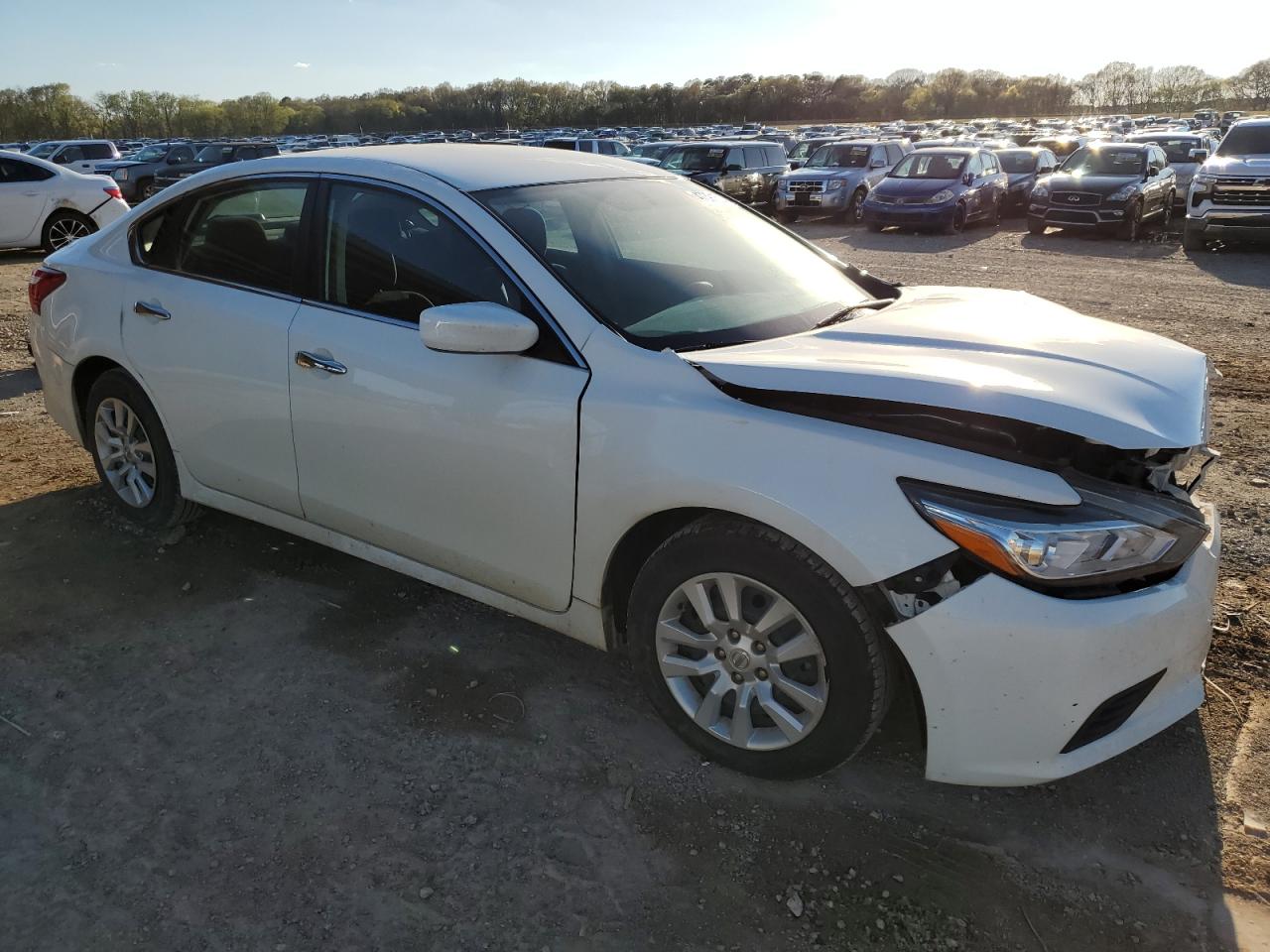2017 NISSAN ALTIMA 2.5 — VIN 1N4AL3AP2HC227716 — photo 4
