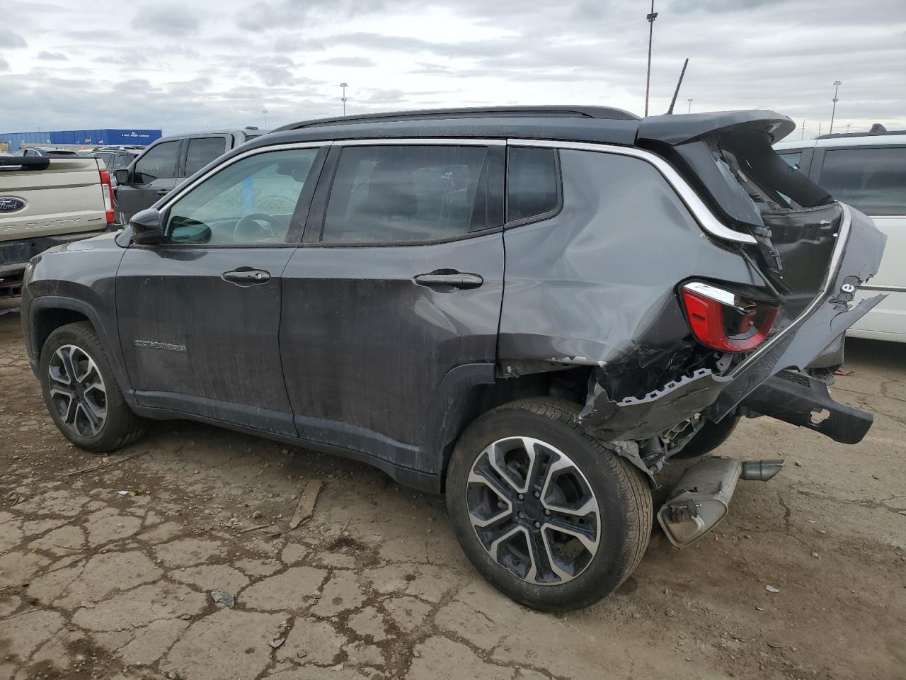 2022 JEEP COMPASS LI — VIN 3C4NJDCB8NT201288 — photo 2