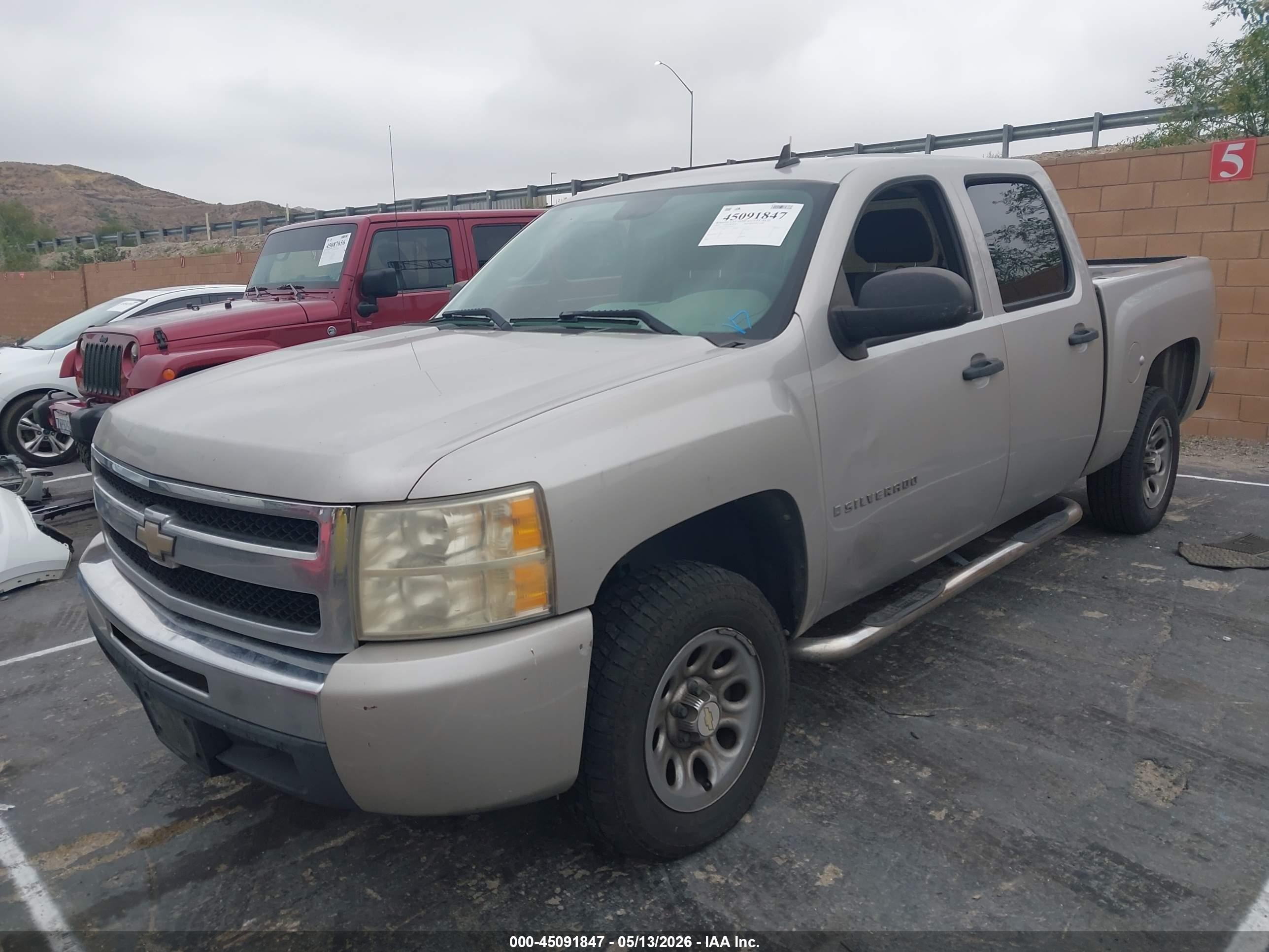 2009 CHEVROLET Silverado — VIN 2GCEC13C691136238 — photo 2
