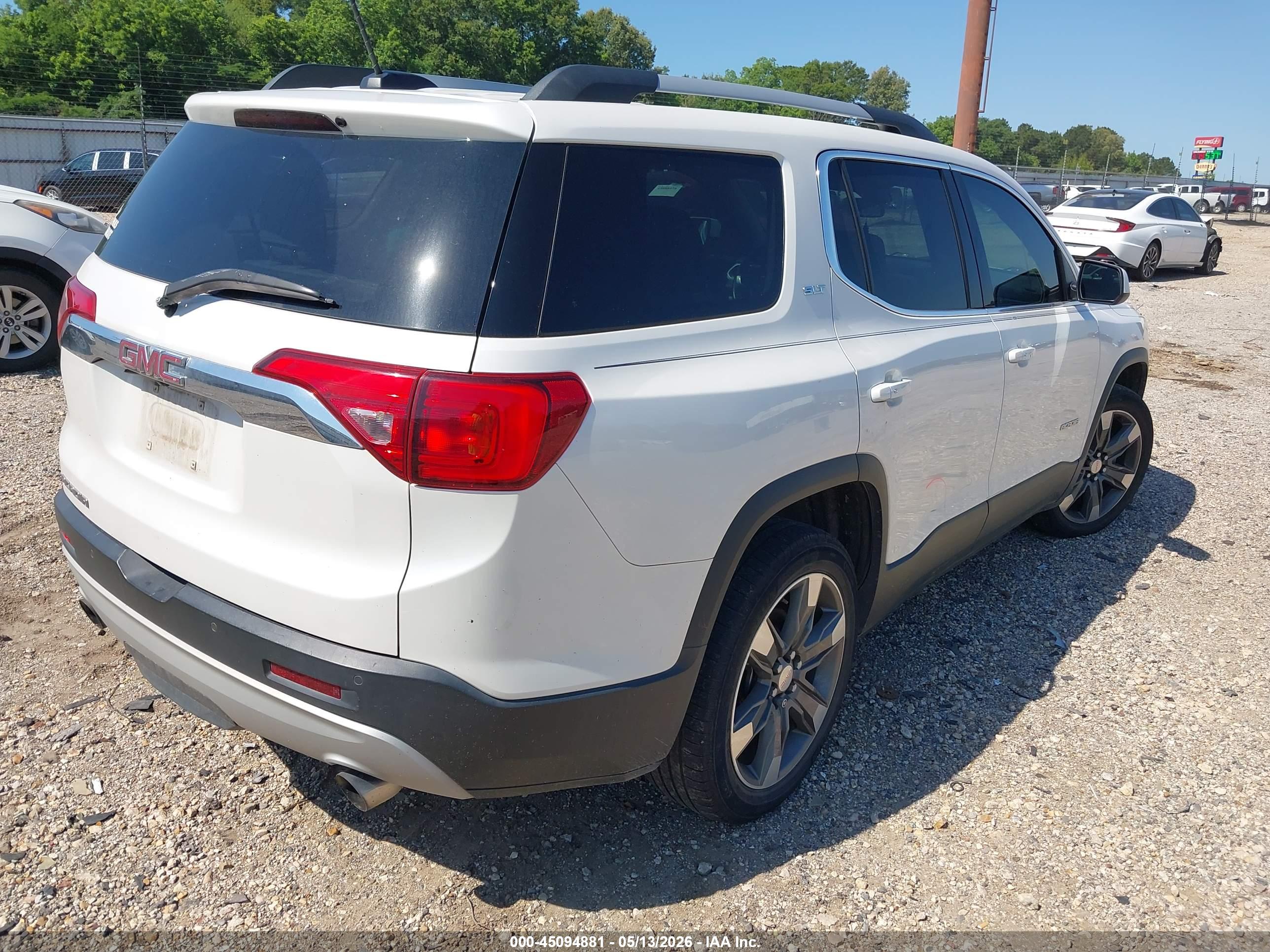 2017 GMC Acadia — VIN 1GKKNNLS8HZ140989 — photo 4