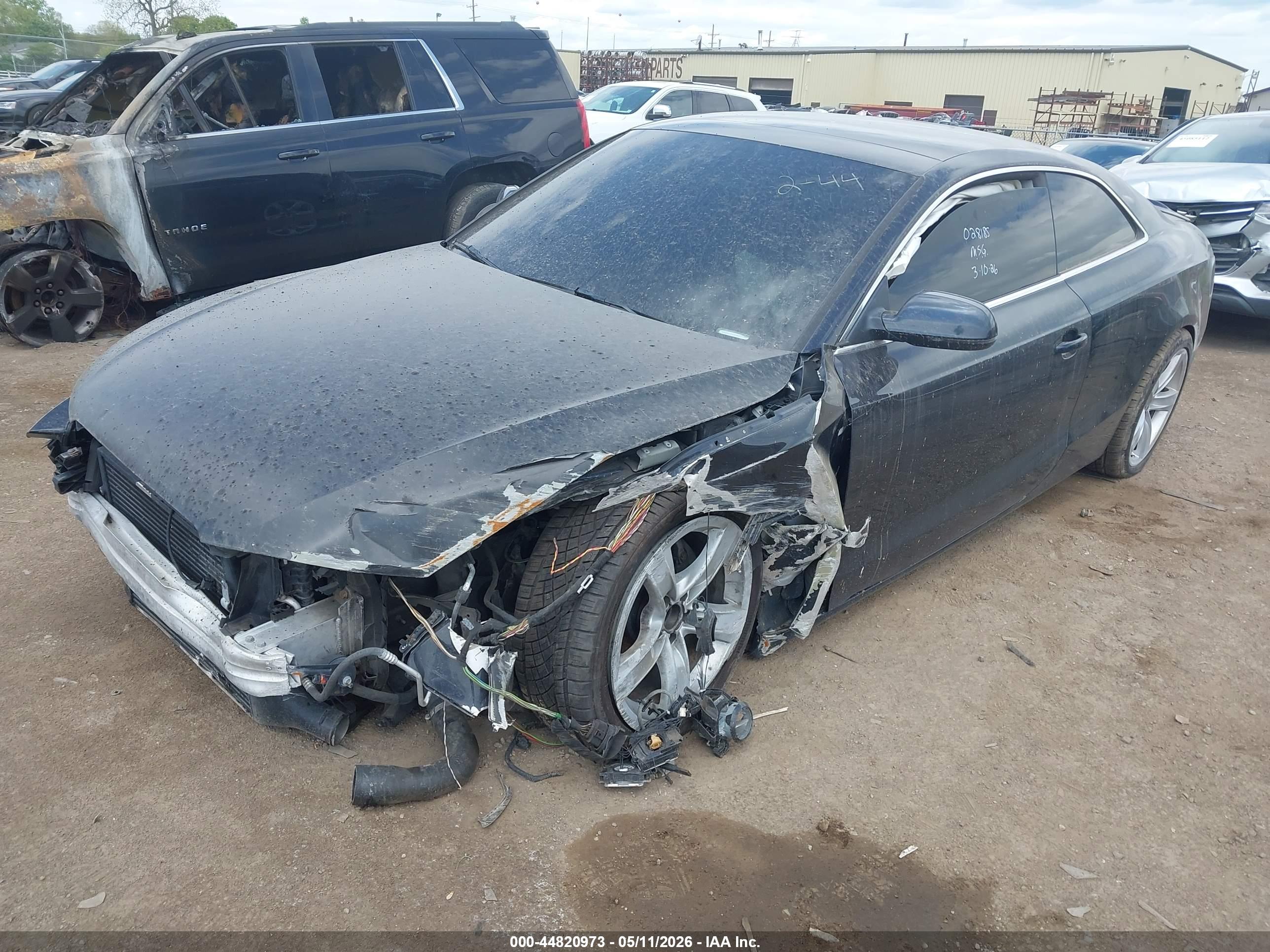2013 AUDI A5 — VIN WAUGFAFR3DA028185 — photo 2