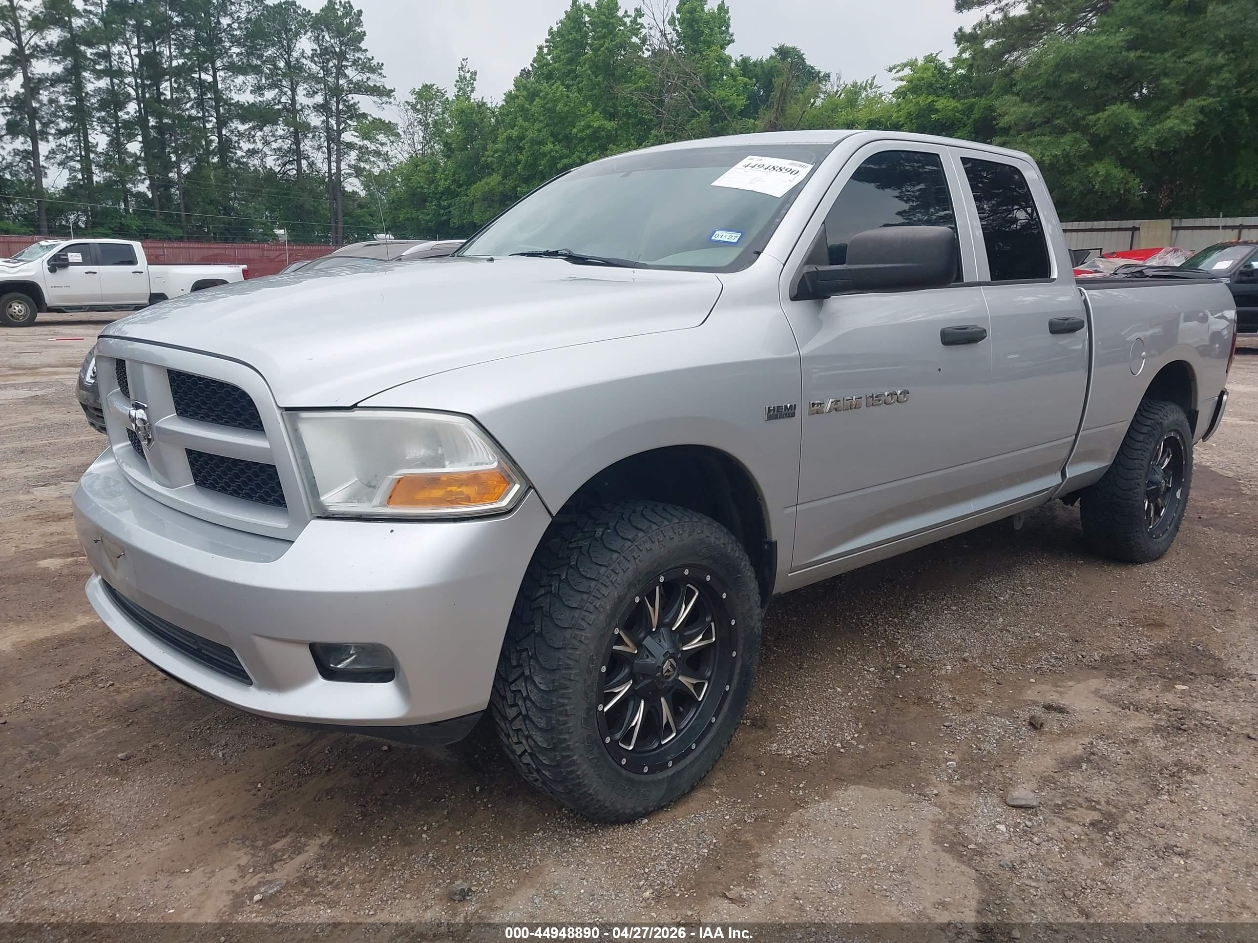2012 RAM 1500 — VIN 1C6RD7FT2CS251799 — photo 2