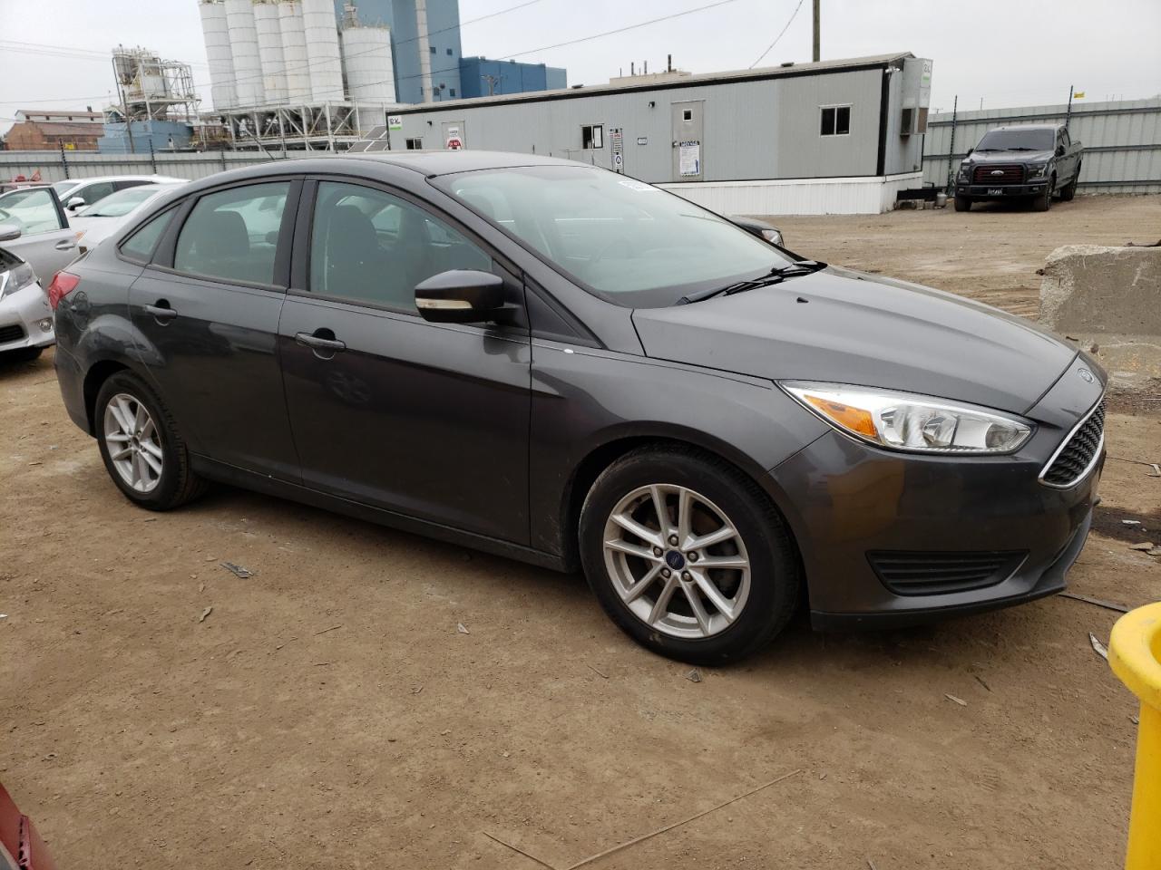 2016 FORD FOCUS SE — VIN 1FADP3F20GL280430 — photo 4