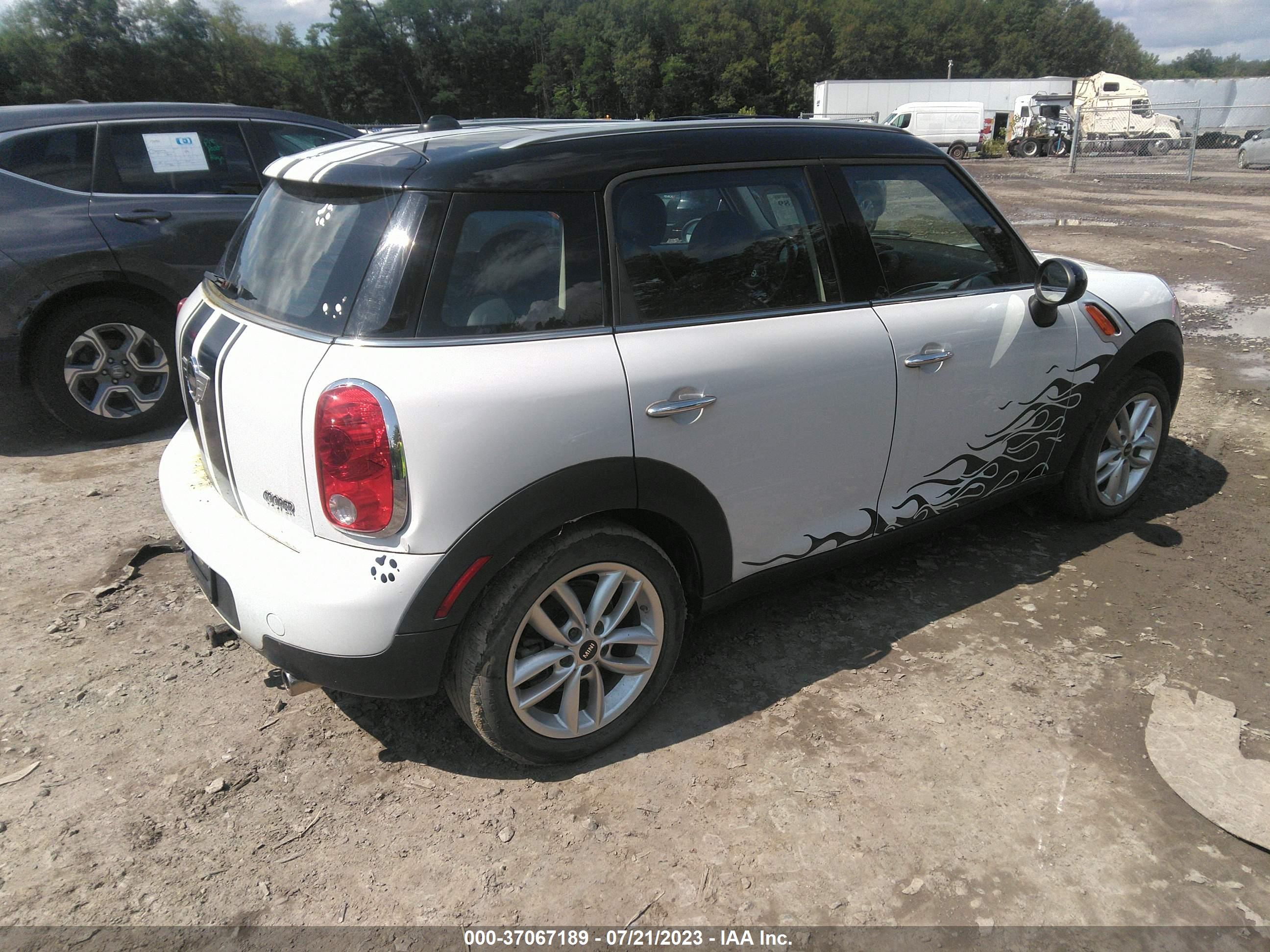 2012 MINI COOPER COUNTRYMAN — VIN WMWZB3C55CWM06946 — photo 4