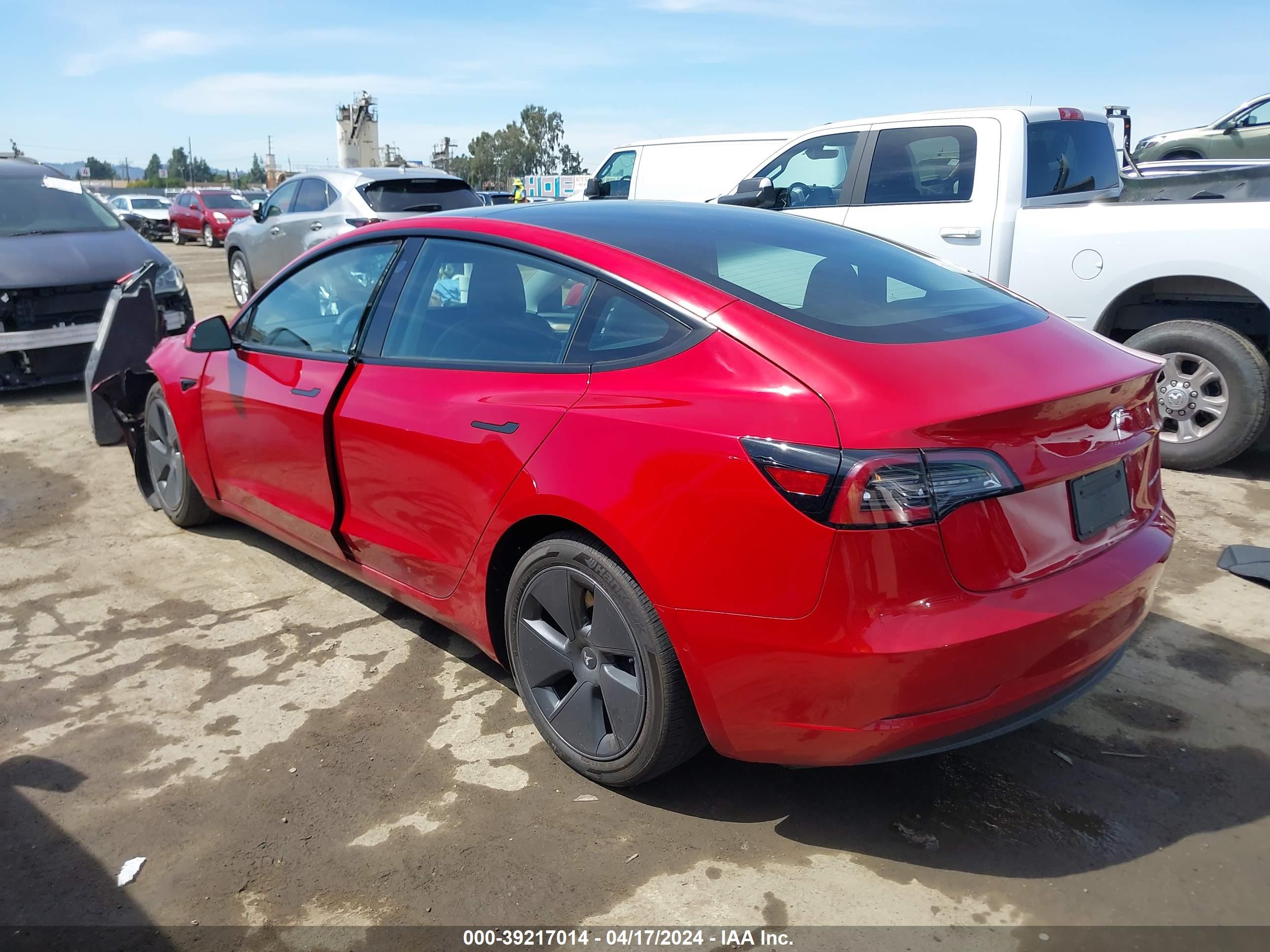 2022 TESLA MODEL 3 — VIN 5YJ3E1EB6NF313514 — photo 3