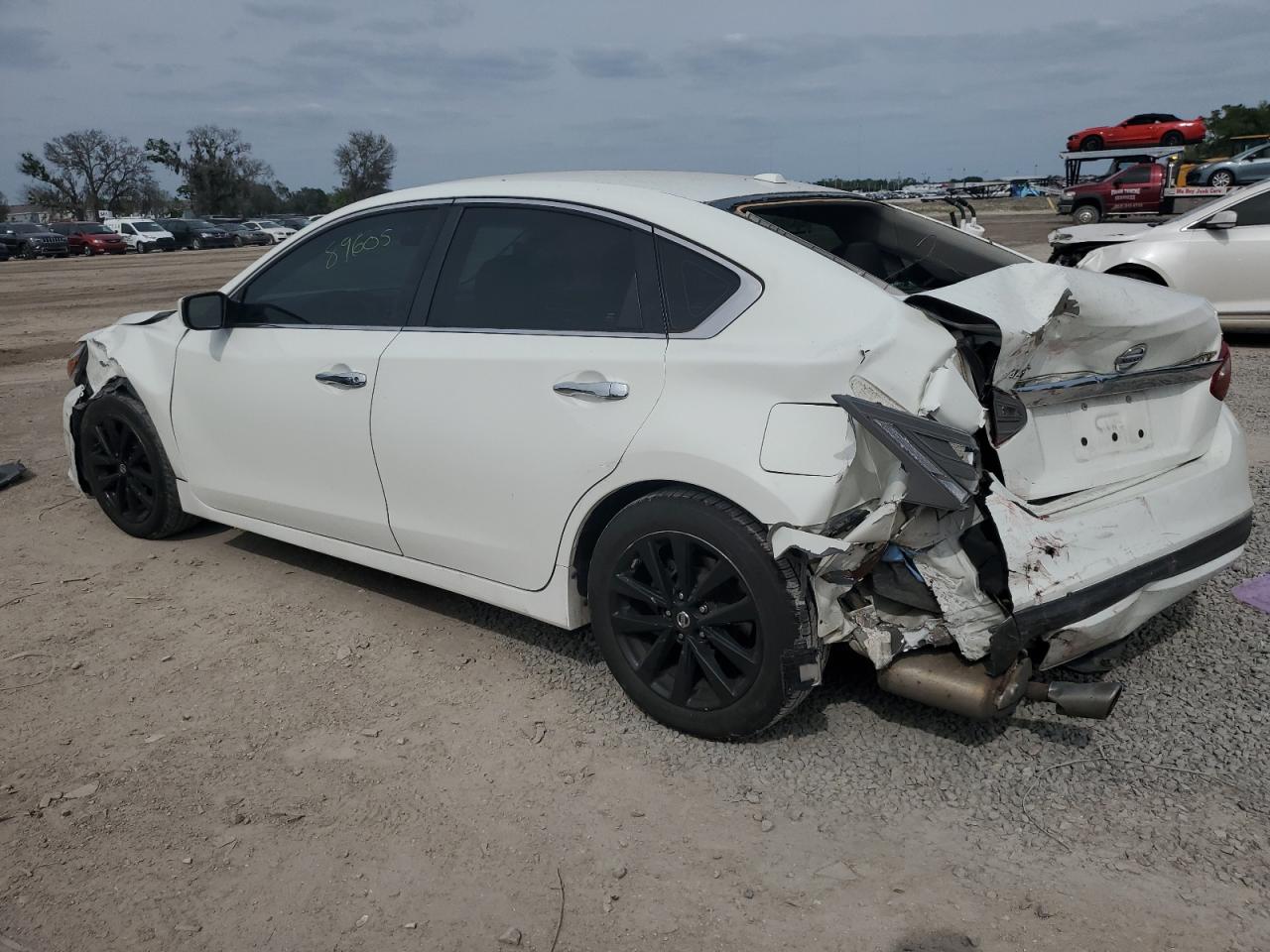 2018 NISSAN ALTIMA 2.5 — VIN 1N4AL3AP3JC201731 — photo 2