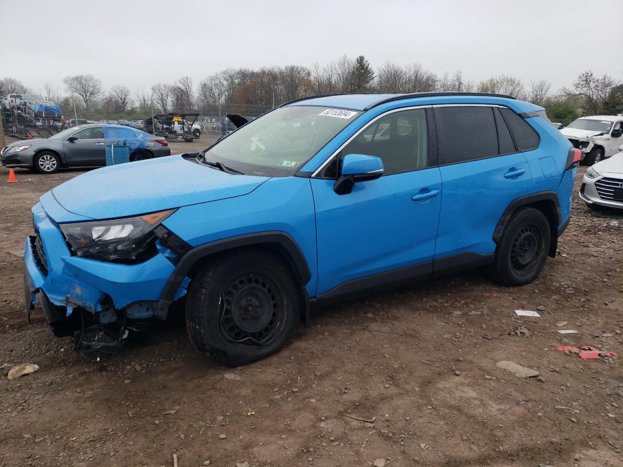 2019 TOYOTA RAV4 LE — VIN JTMG1RFV5KJ025377 — photo 1 of 13