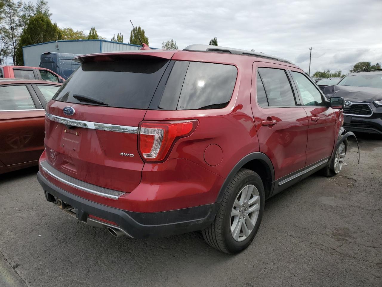 2018 FORD EXPLORER X — VIN 1FM5K8D88JGA19477 — photo 3
