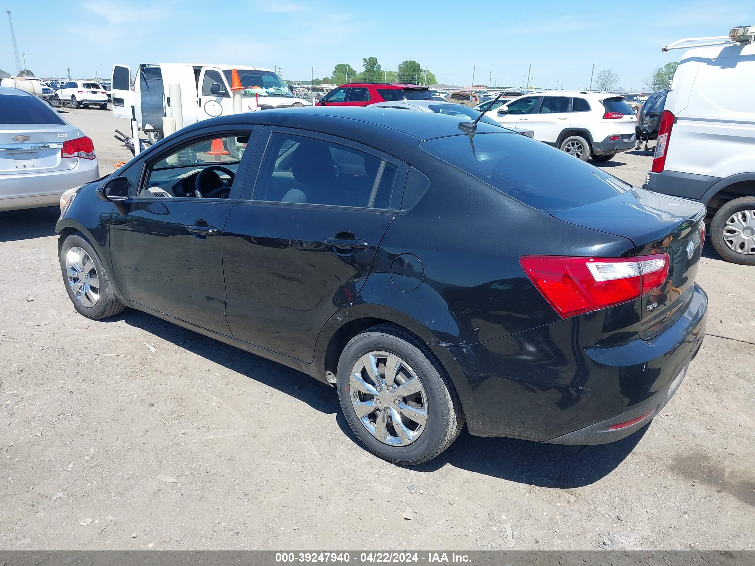 2014 KIA RIO — VIN KNADM4A38E6343131 — photo 3