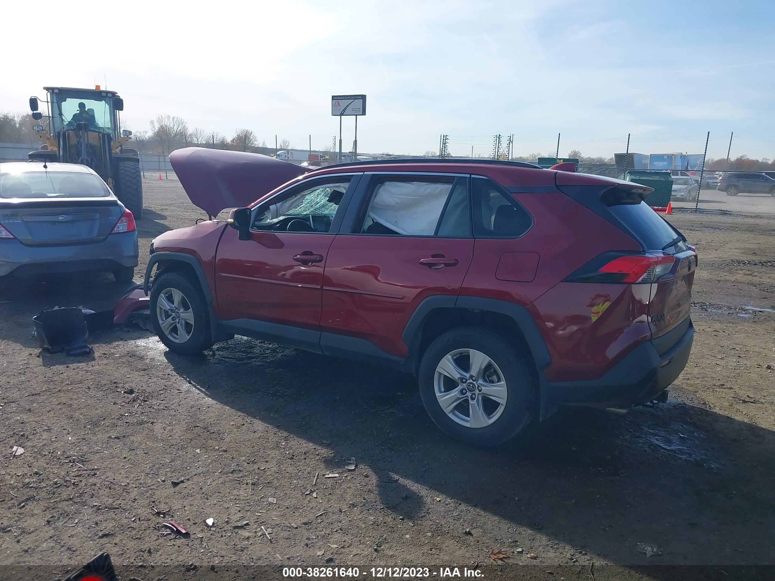 2020 TOYOTA RAV4 — VIN 2T3W1RFV2LC065707 — photo 3