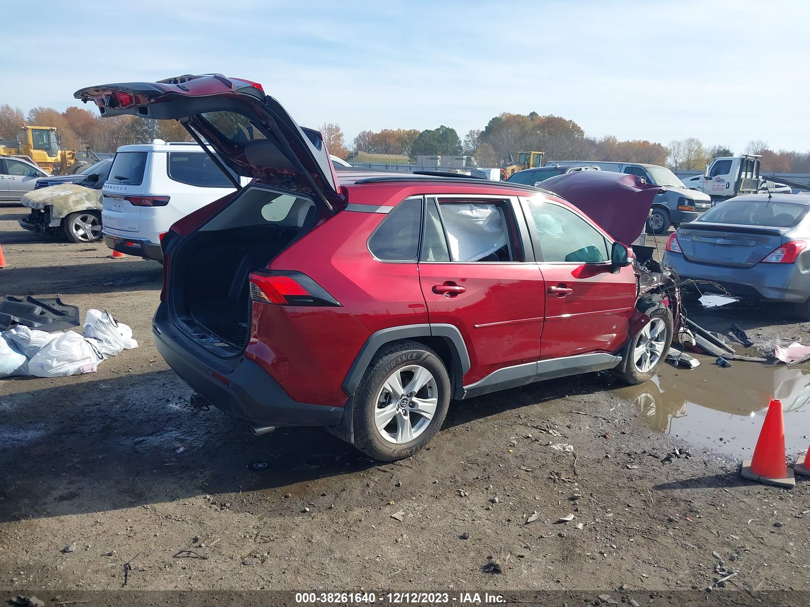 2020 TOYOTA RAV4 — VIN 2T3W1RFV2LC065707 — photo 4