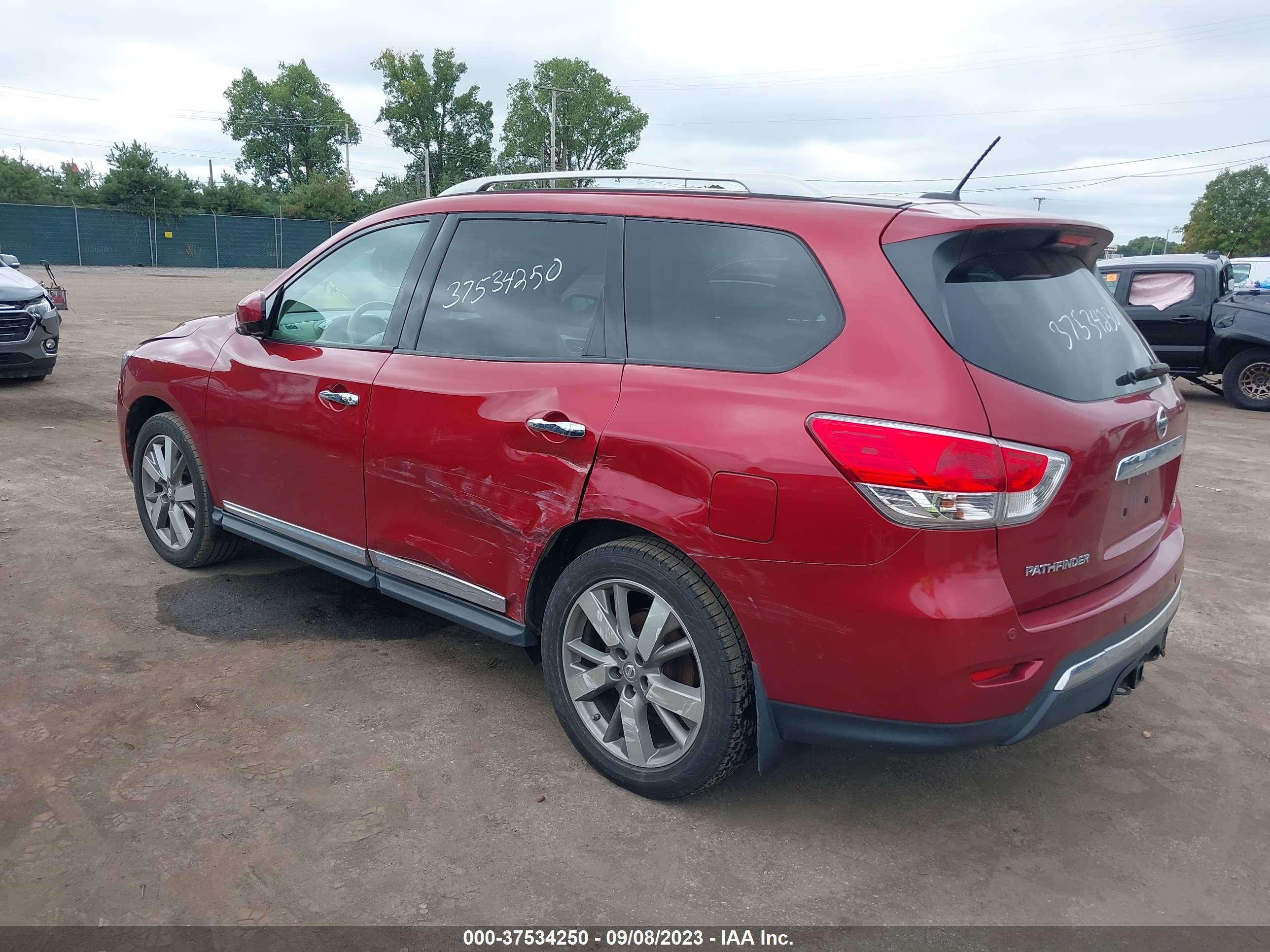 2014 NISSAN PATHFINDER — VIN 5N1AR2MN2EC627702 — photo 3