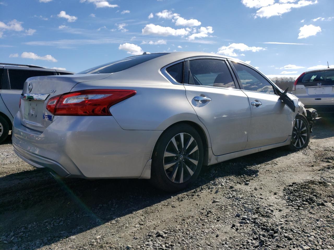 2017 NISSAN ALTIMA 2.5 — VIN 1N4AL3AP2HC253779 — photo 3