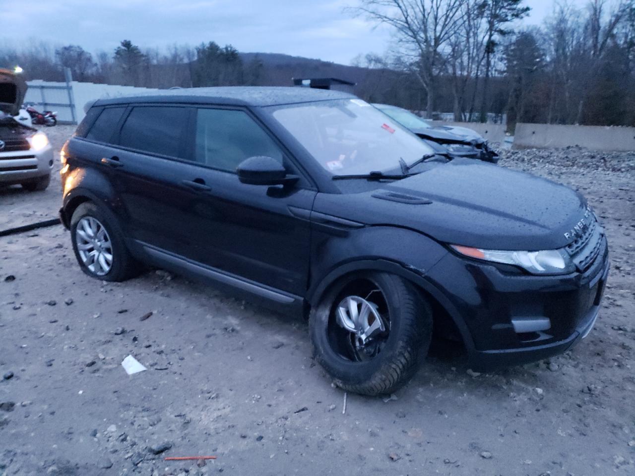 2015 LAND ROVER RANGE ROVE — VIN SALVN2BG8FH045025 — photo 4