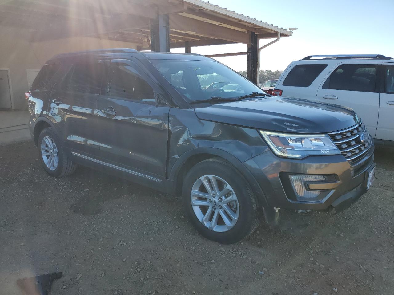 2017 FORD EXPLORER X — VIN 1FM5K7D87HGD95950 — photo 4