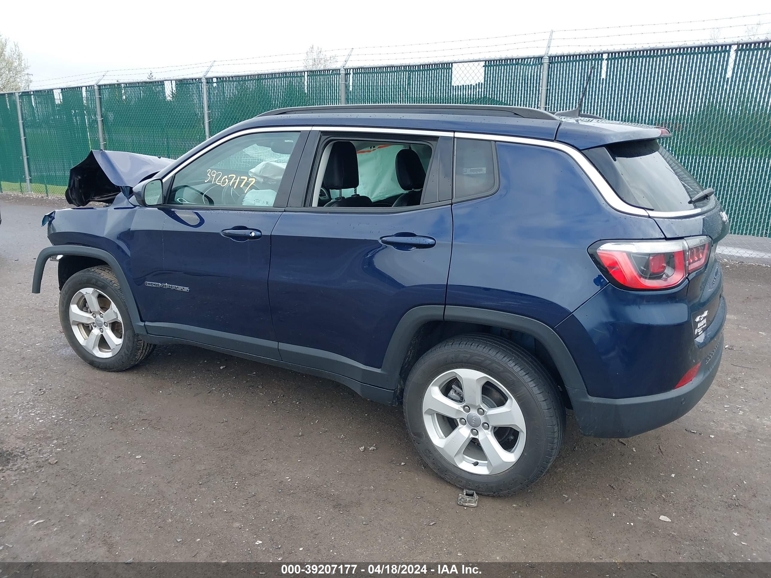 2018 JEEP COMPASS — VIN 3C4NJDBB0JT393799 — photo 3