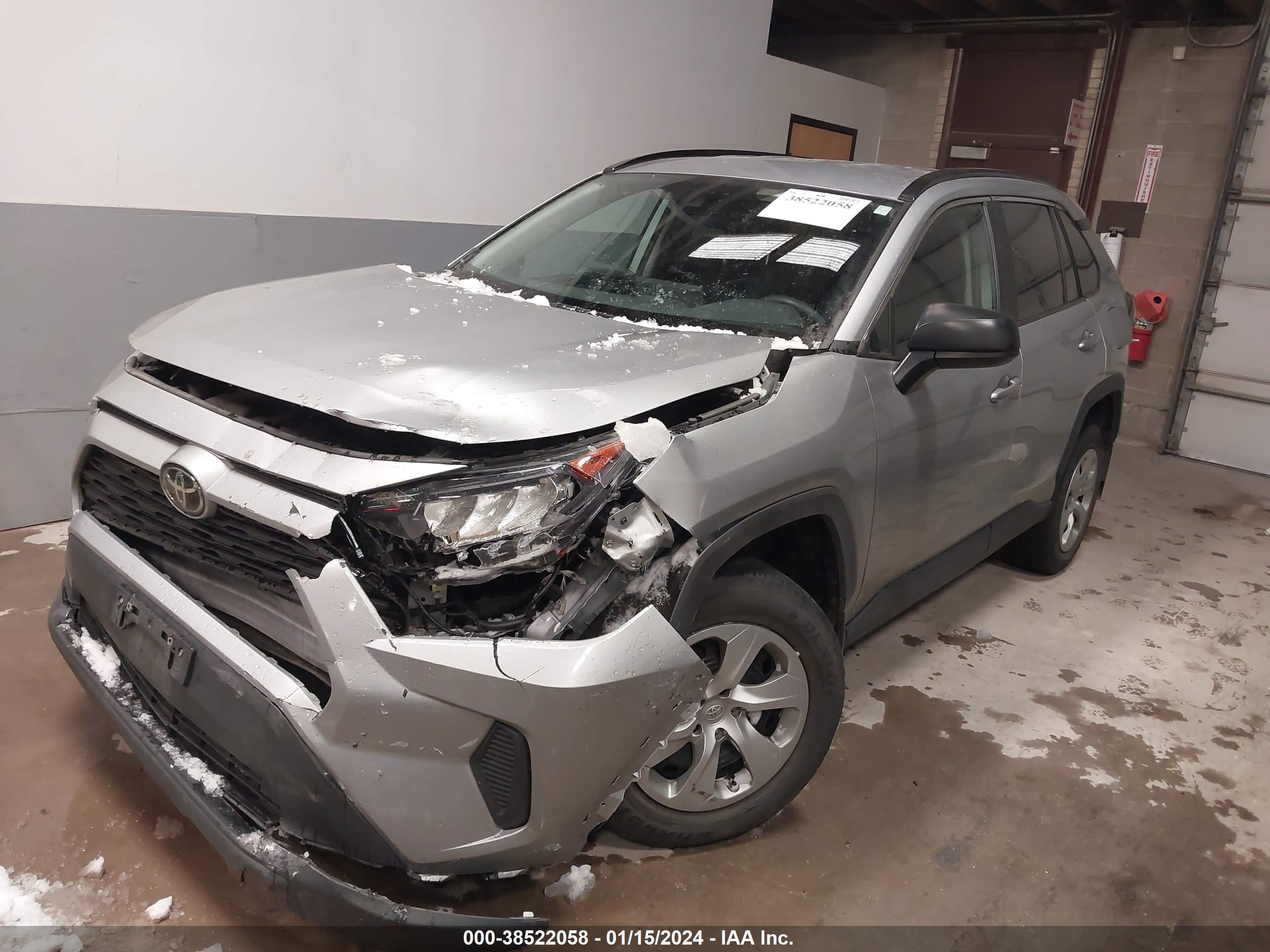 2021 TOYOTA RAV4 — VIN 2T3H1RFV5MC123450 — photo 2