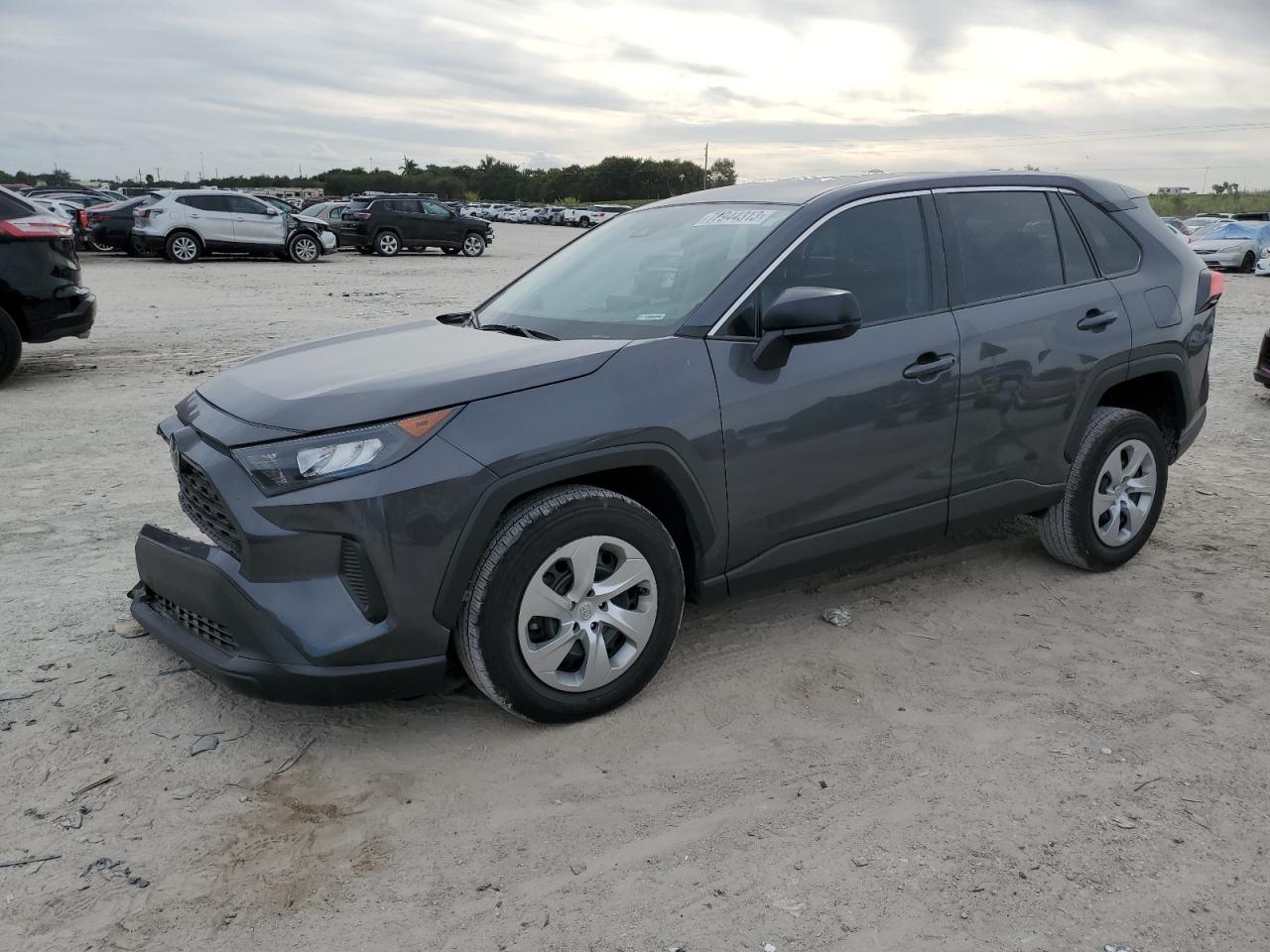 2022 TOYOTA RAV4 LE — VIN 2T3H1RFV0NW222287 — photo 1 of 13
