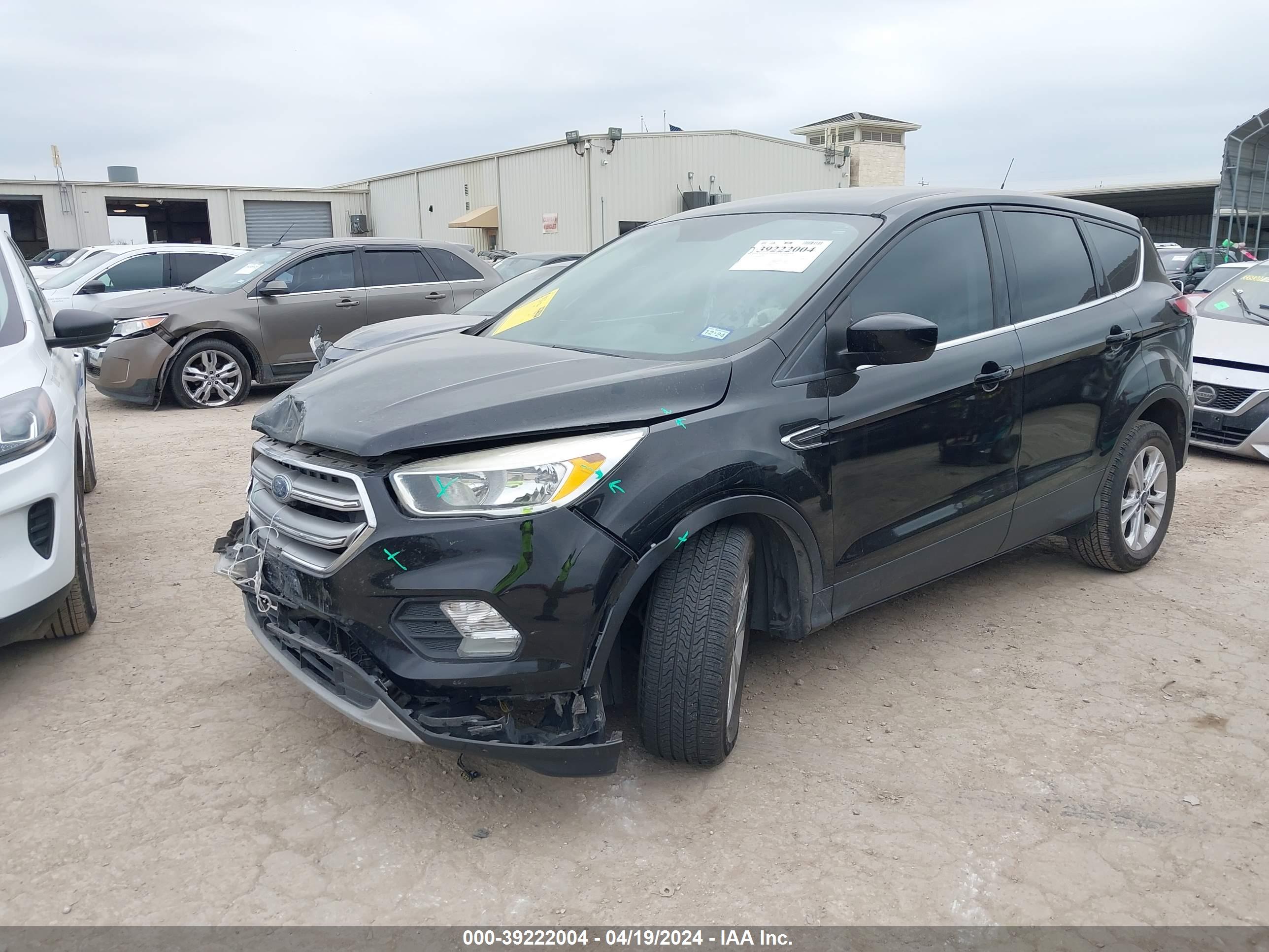 2017 FORD ESCAPE — VIN 1FMCU0GD4HUE93014 — photo 2