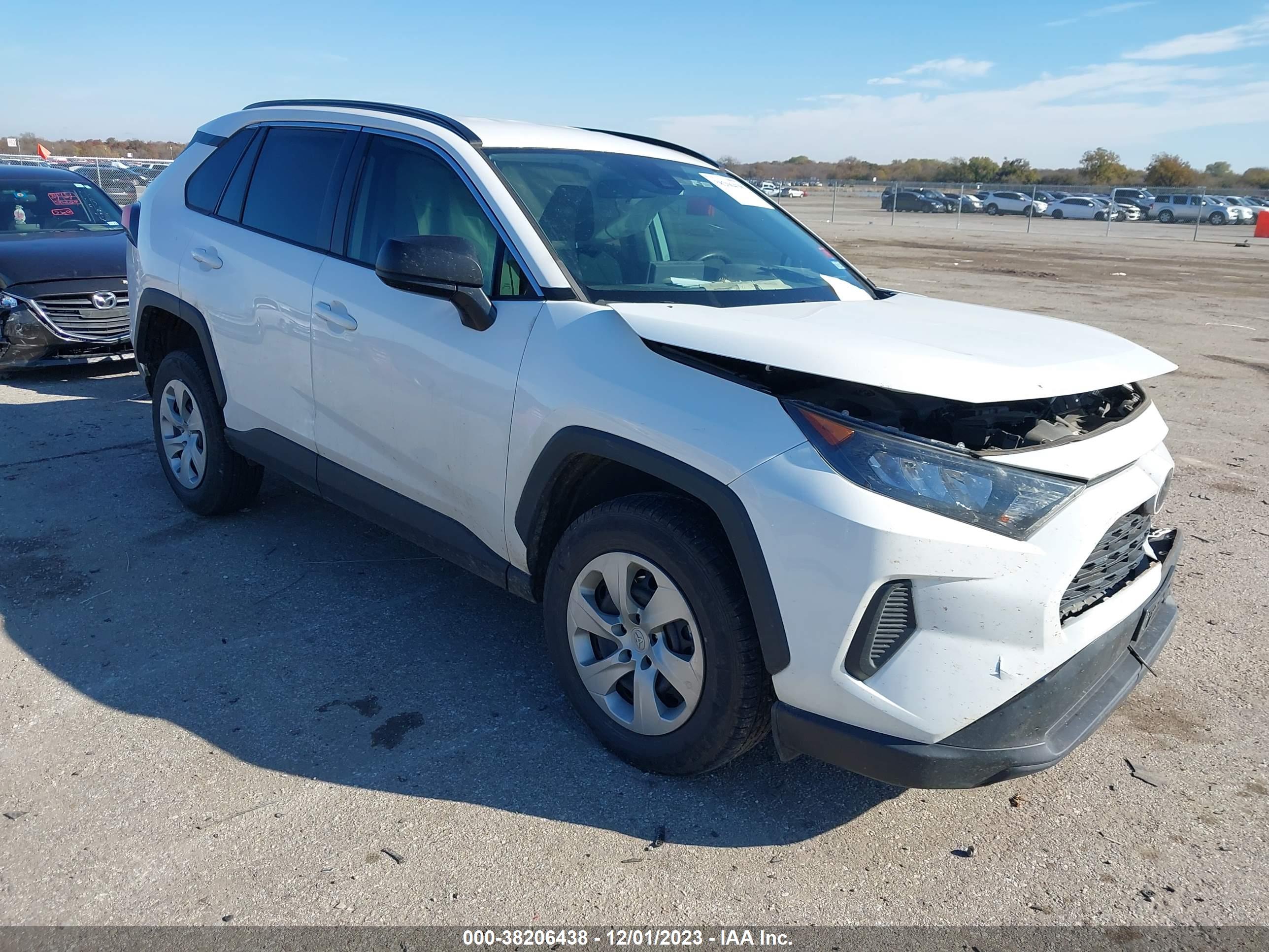 2019 TOYOTA RAV4 — VIN 2T3H1RFV8KC023730 — photo 1 of 10
