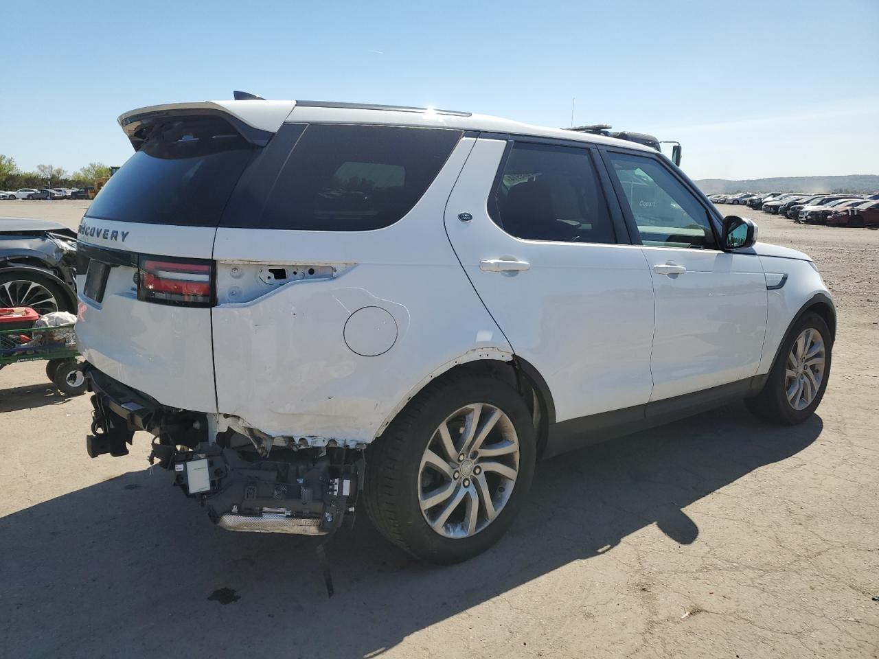 2018 LAND ROVER DISCOVERY — VIN SALRR2RV2JA074807 — photo 3
