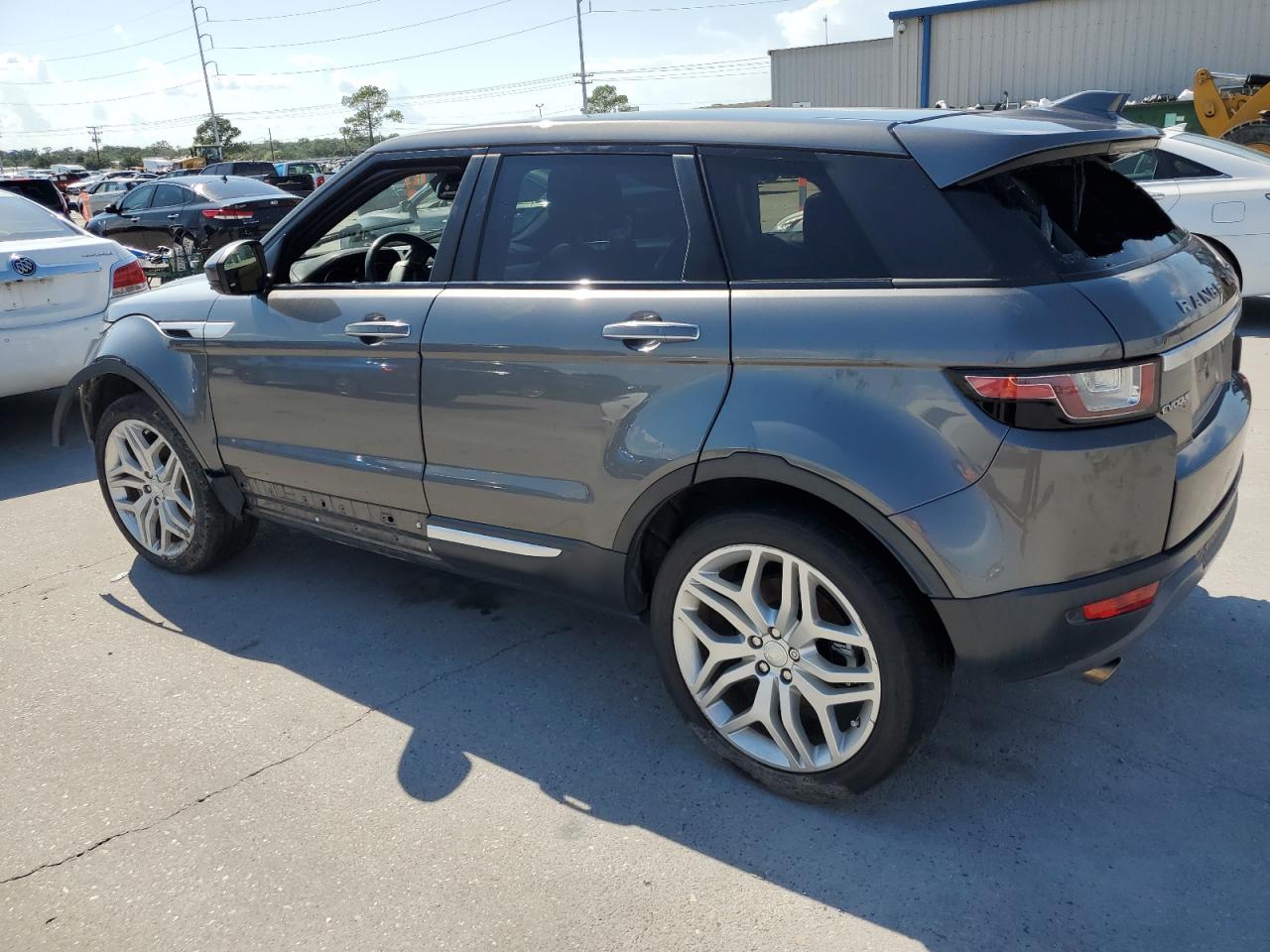 2017 LAND ROVER RANGE ROVE — VIN SALVR2BG7HH203720 — photo 2