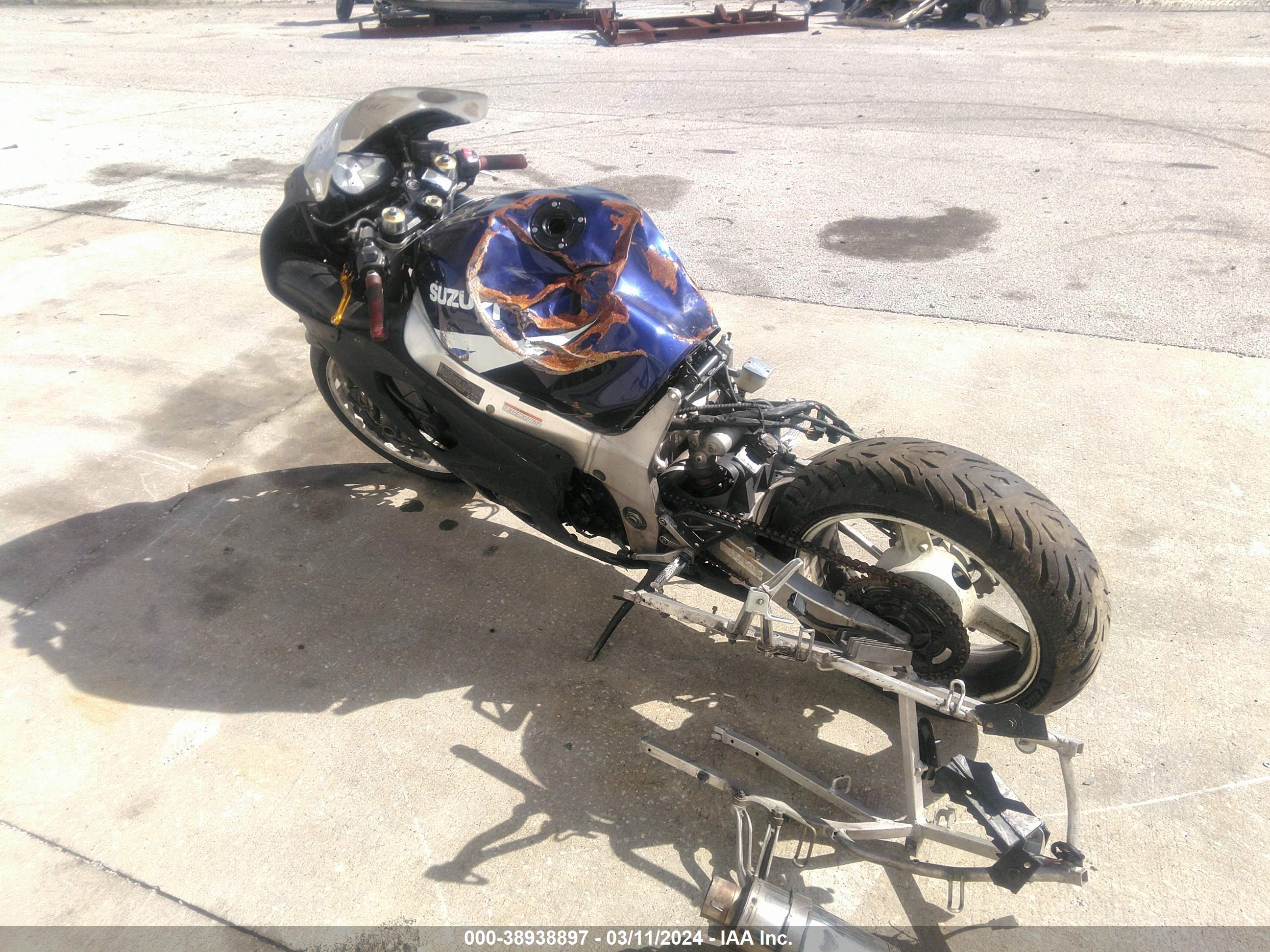 2003 SUZUKI gsx — VIN JS1GR7HA93214934 — photo 3