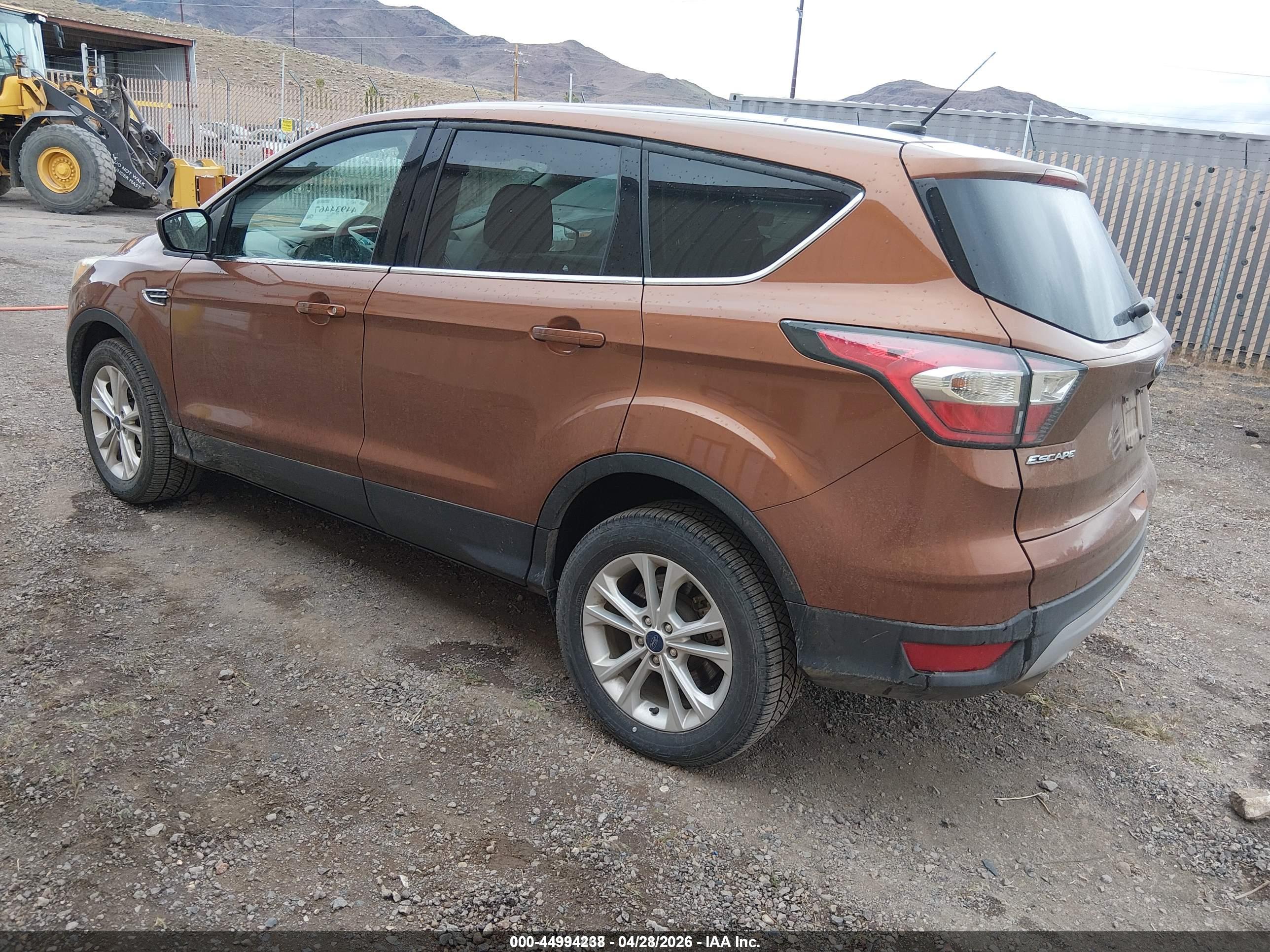 2017 FORD Escape — VIN 1FMCU9GD0HUA41291 — photo 3