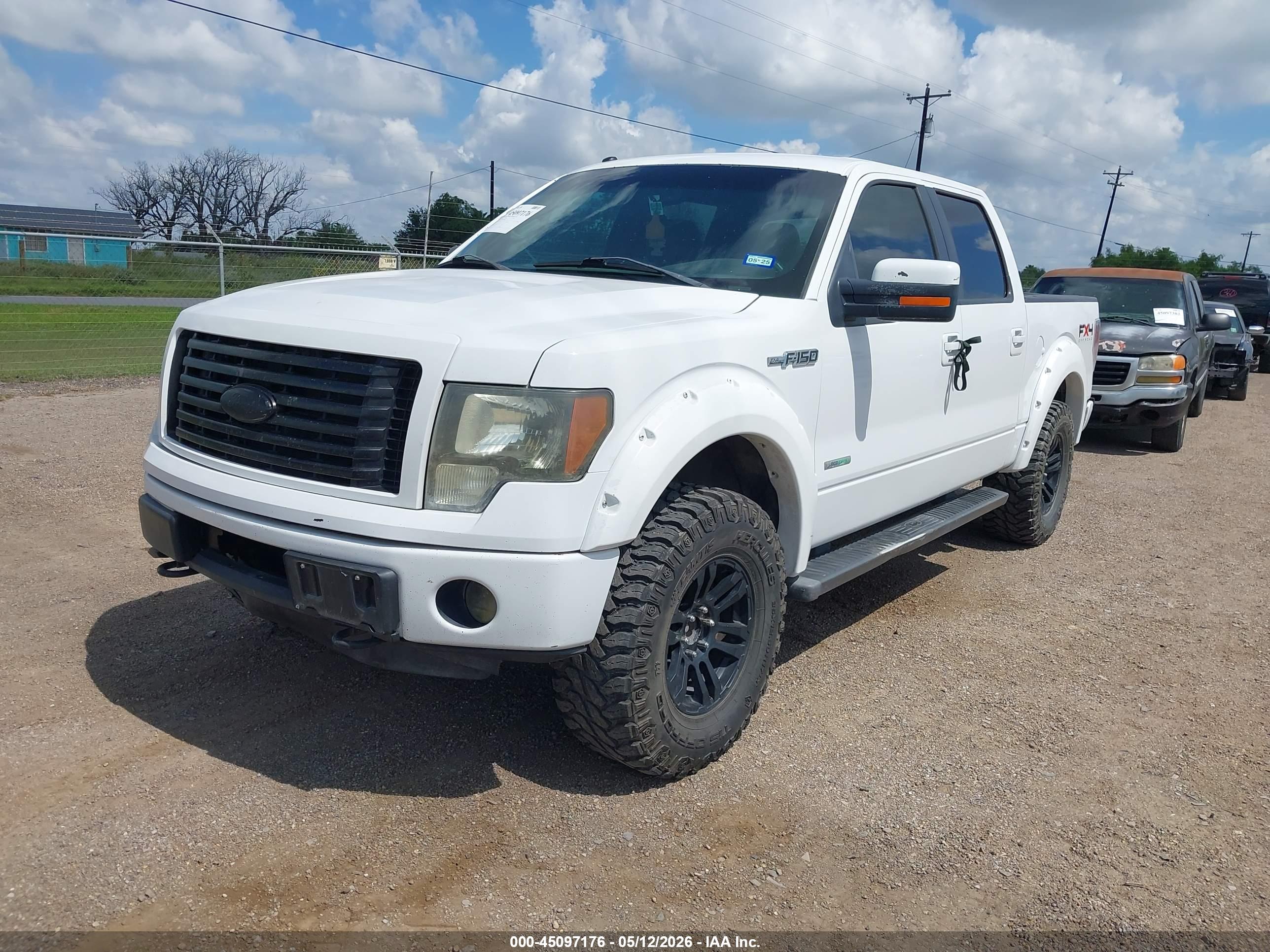 2011 FORD F-150 — VIN 1FTFW1ET3BFC64458 — photo 2