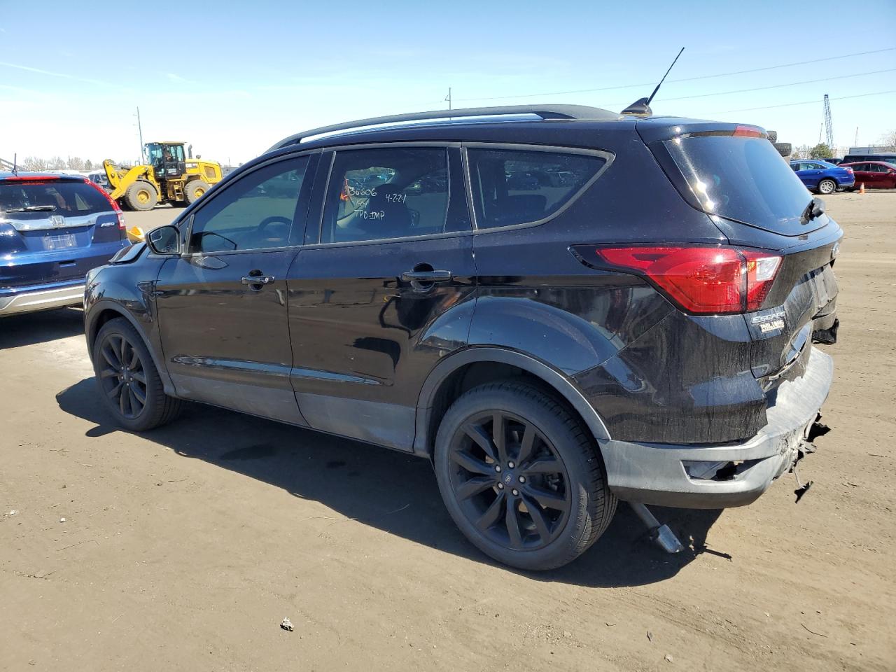 2019 FORD ESCAPE SE — VIN 1FMCU9GD7KUB03115 — photo 2