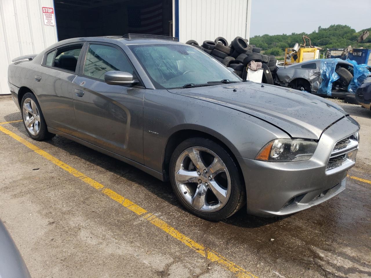 2012 DODGE CHARGER R/ — VIN 2C3CDXCT5CH106884 — photo 4