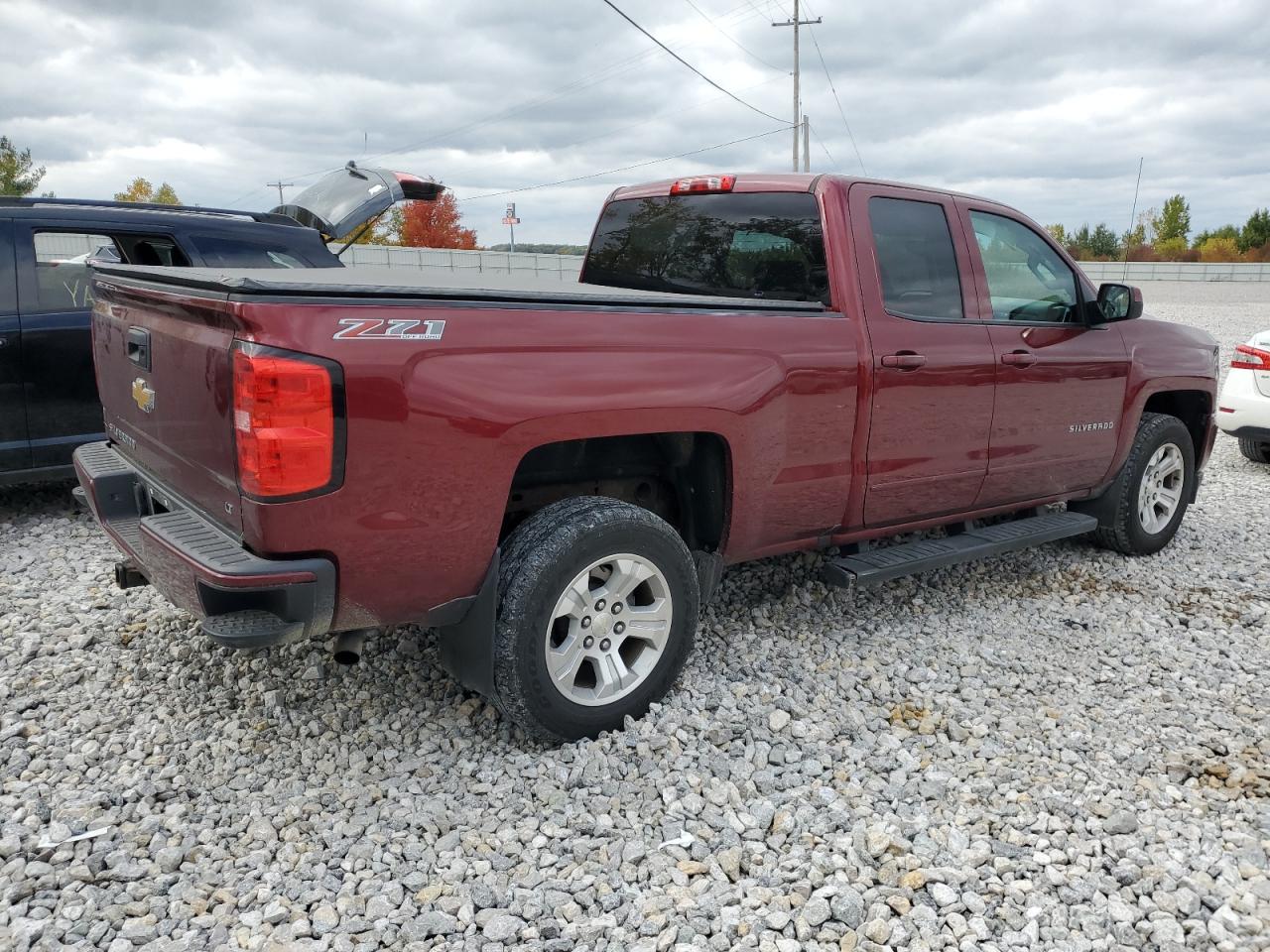 2016 CHEVROLET SILVERADO — VIN 1GCVKRECXGZ294018 — photo 3