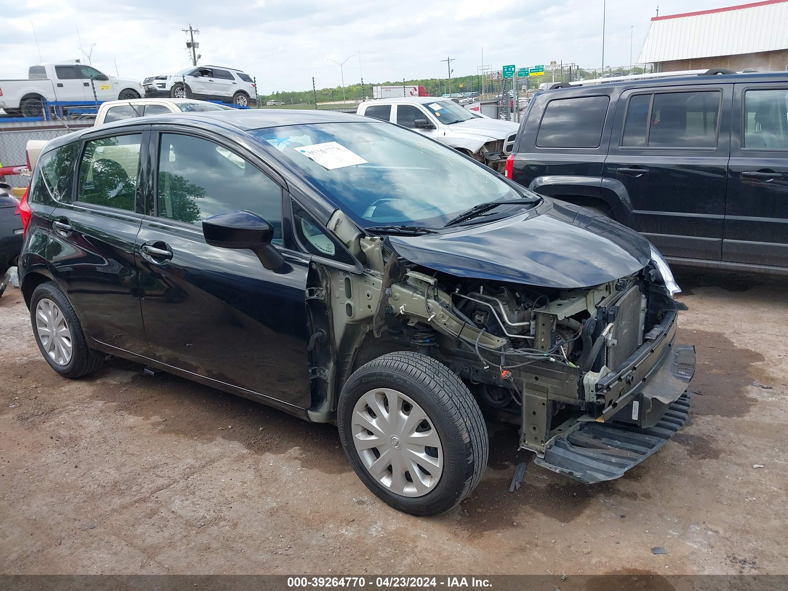 2015 NISSAN VERSA NOTE — VIN 3N1CE2CP2FL415418 — photo 1 of 17